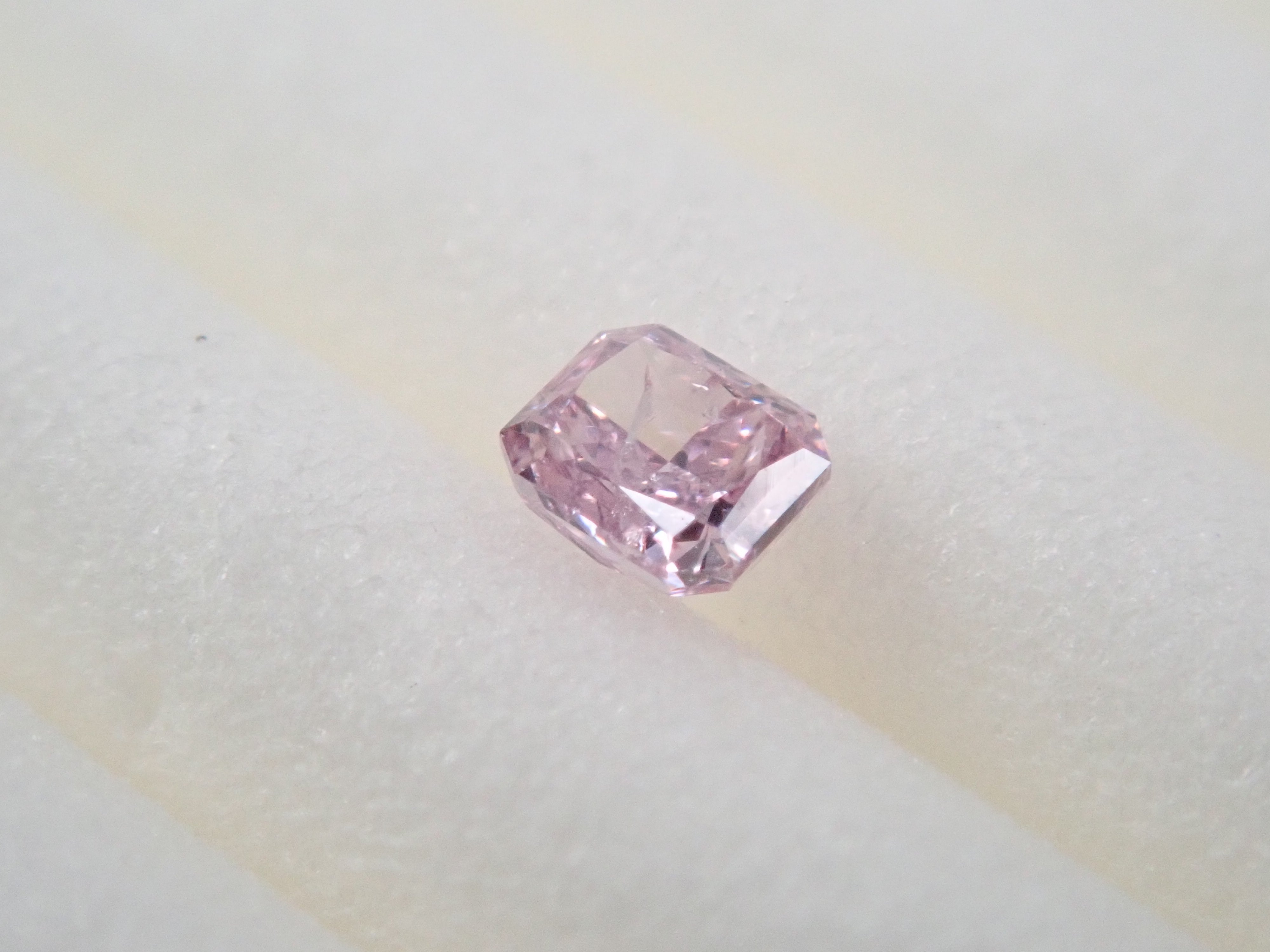 ピンクダイヤモンド 0.059ルース(FANCY PURPLISH PINK, I1)