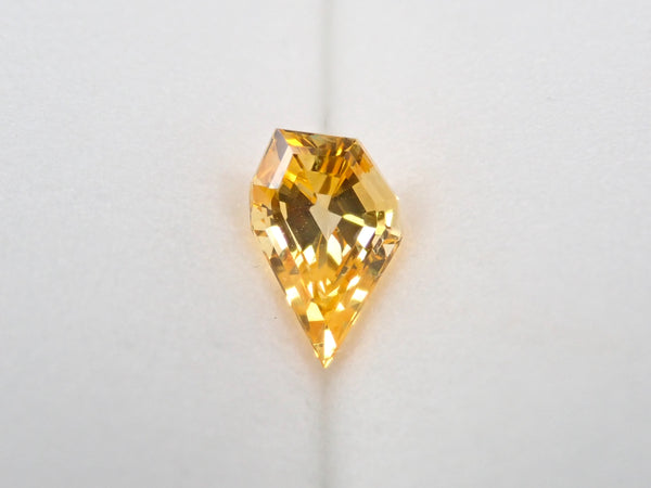 Yellow sapphire from Sri Lanka 0.894ct loose