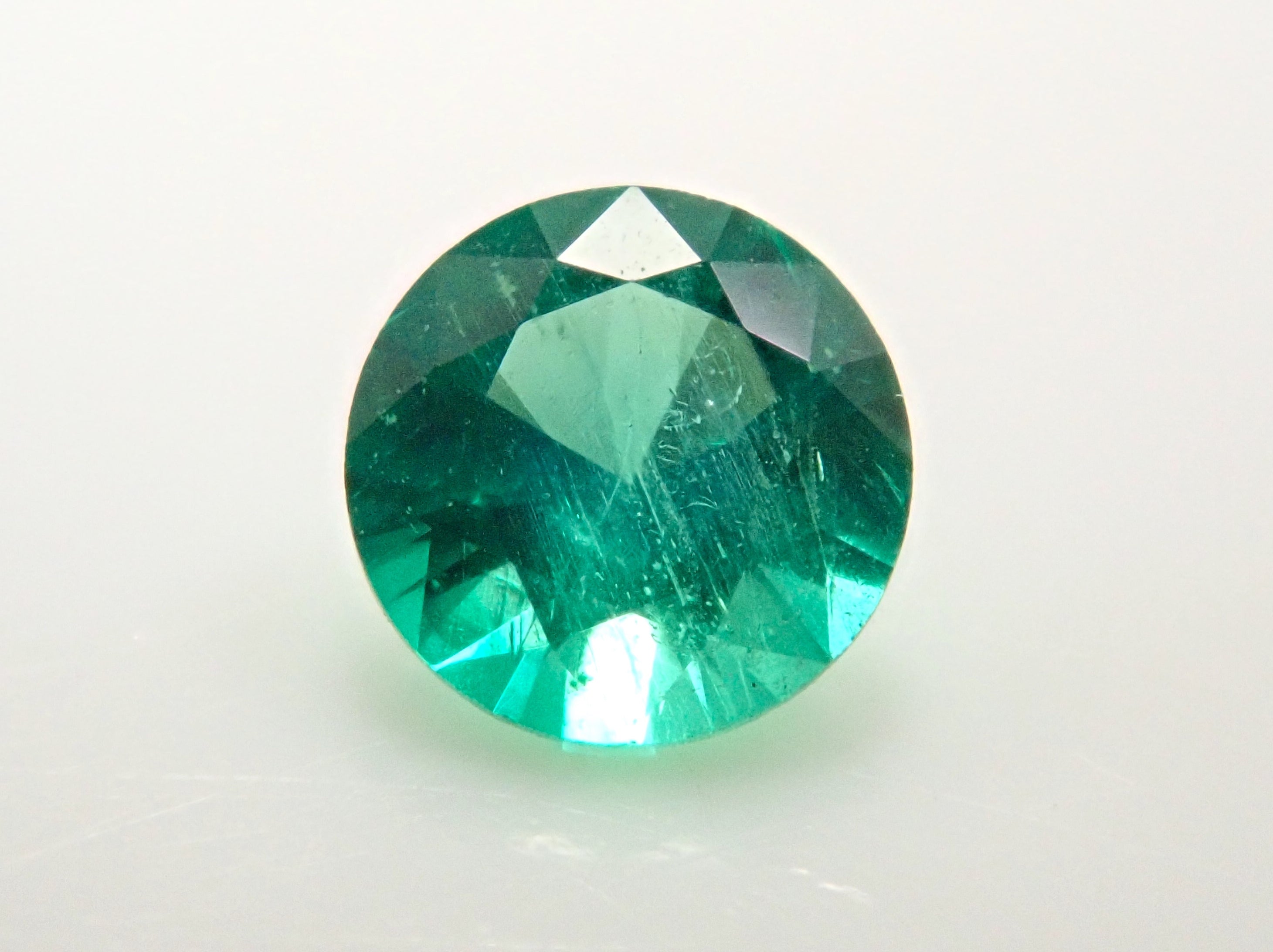 コロンビア産エメラルド 3.1mm/0.093ctルース