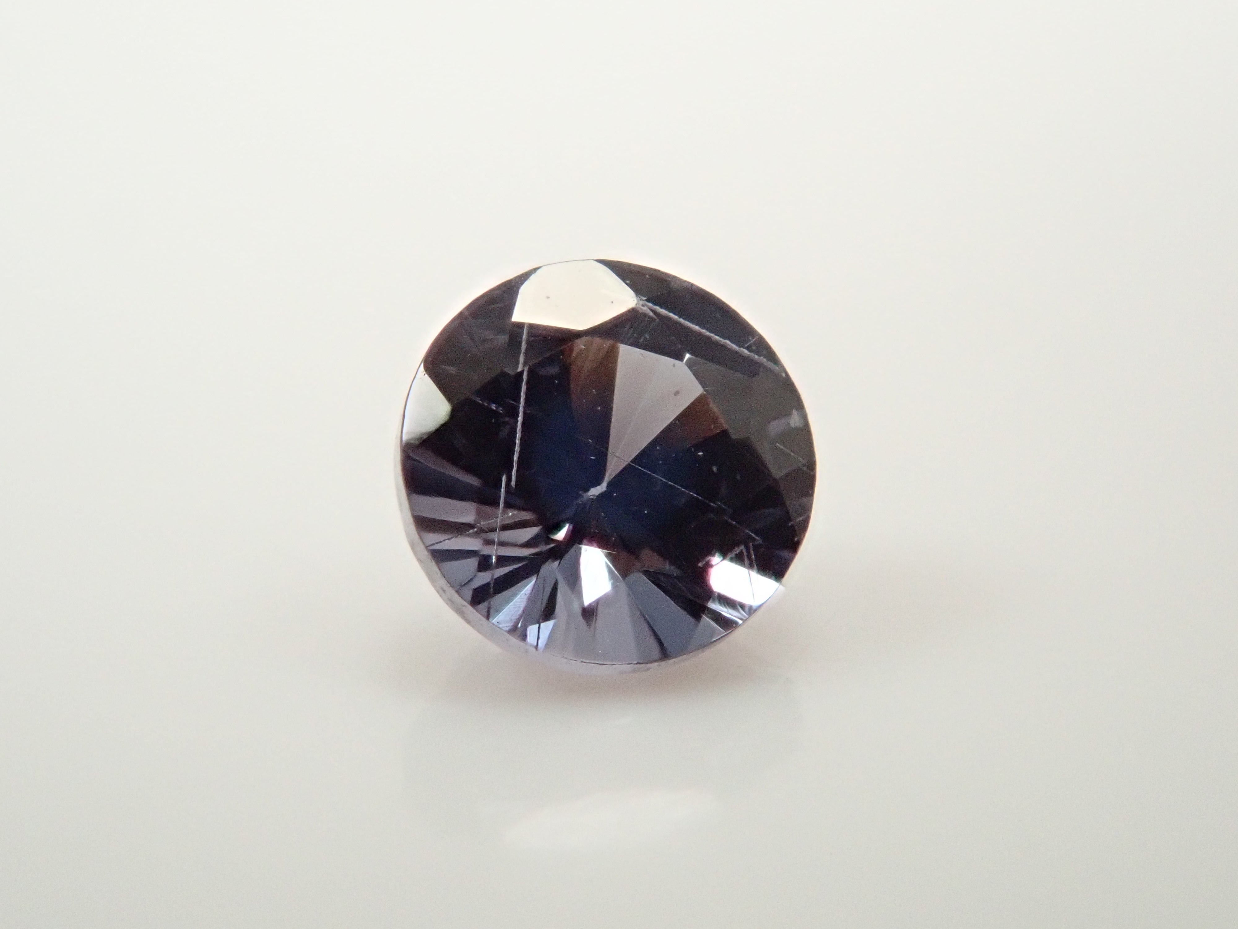 馬達加斯加產貝基里藍石榴石（變色石榴石），0.183克拉散裝