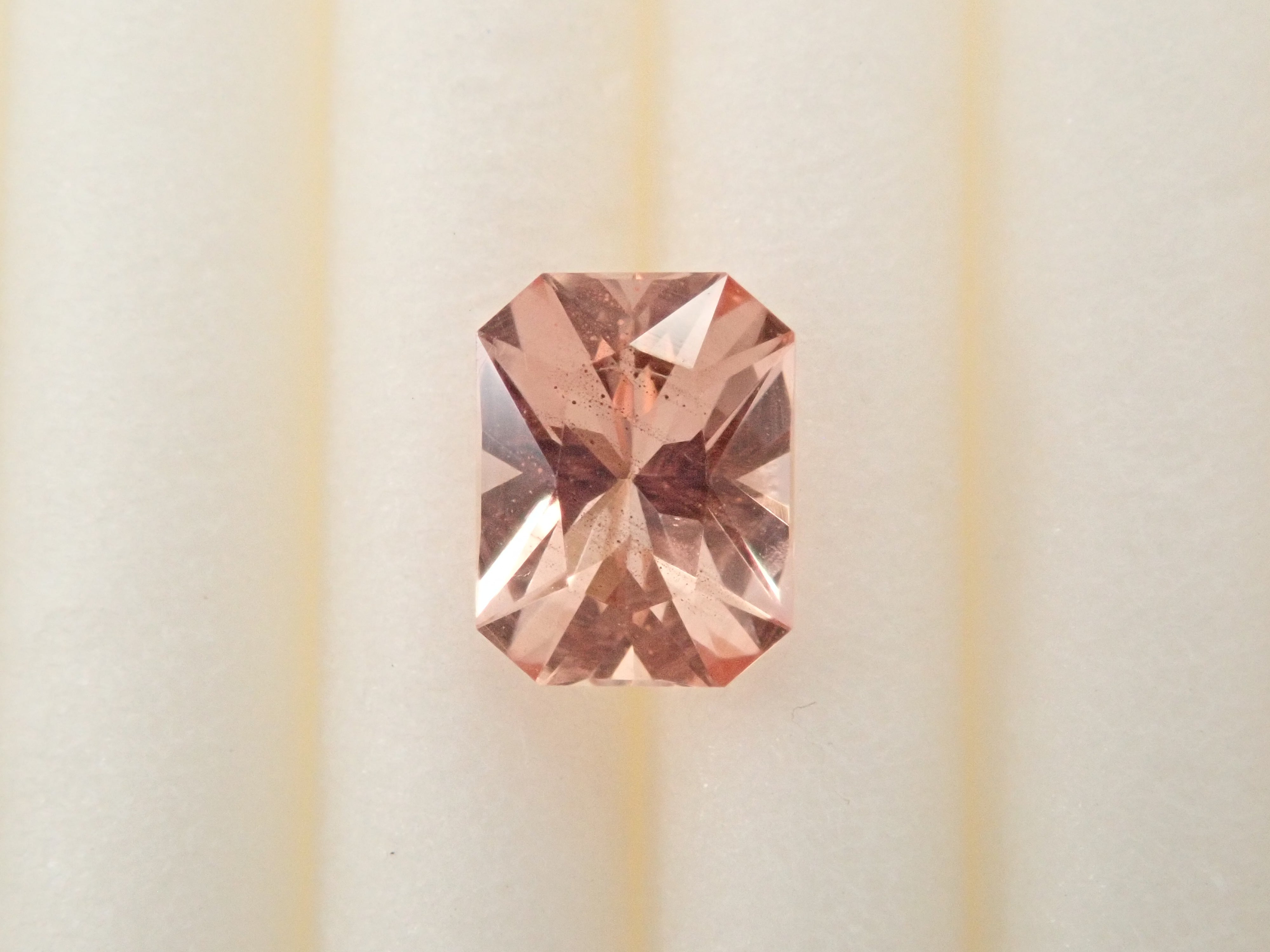 【2/17 22時販売】アメリカ産オレゴンサンストーン 0.318ctルース