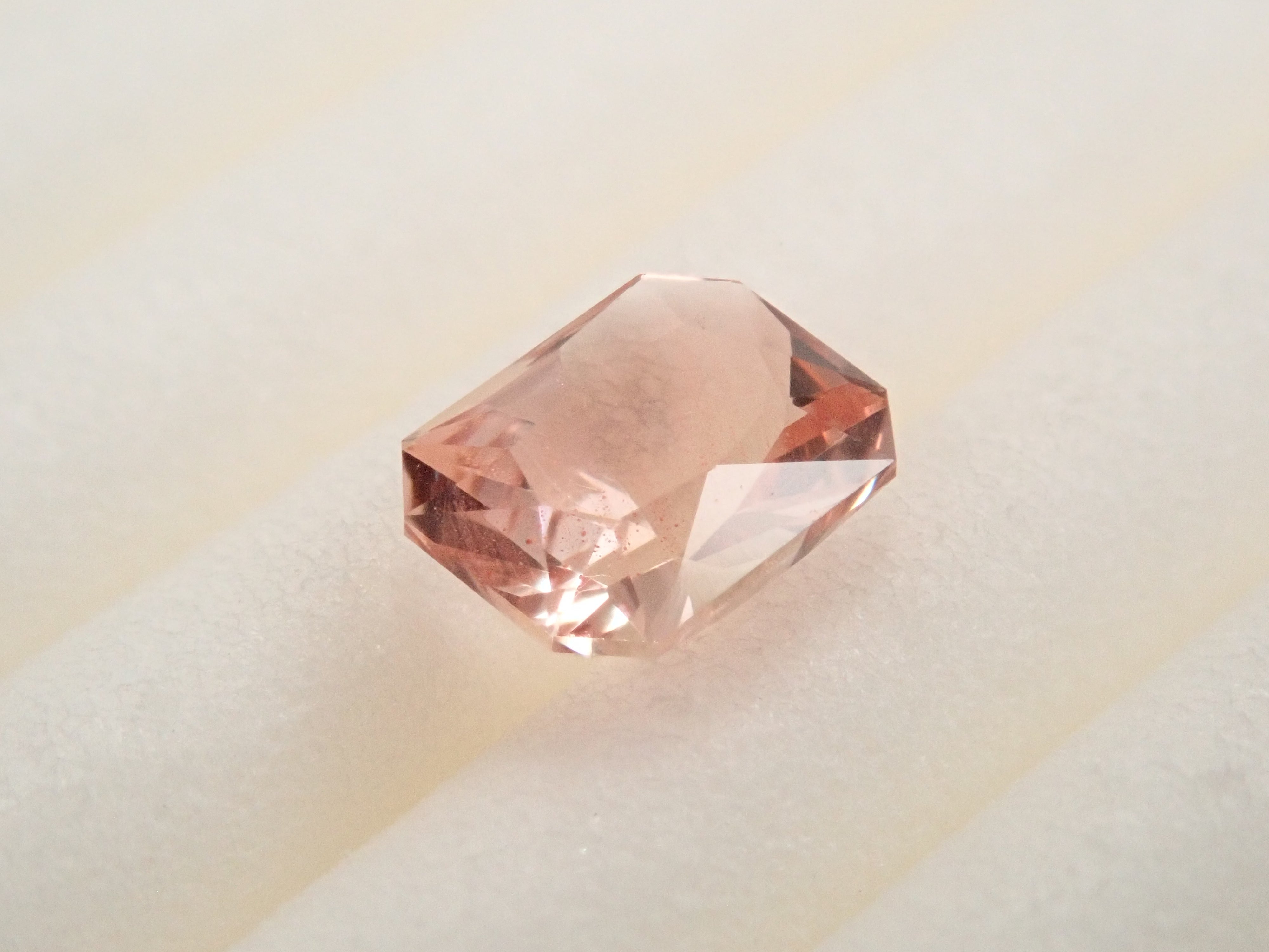 【2/17 22時販売】アメリカ産オレゴンサンストーン 0.318ctルース