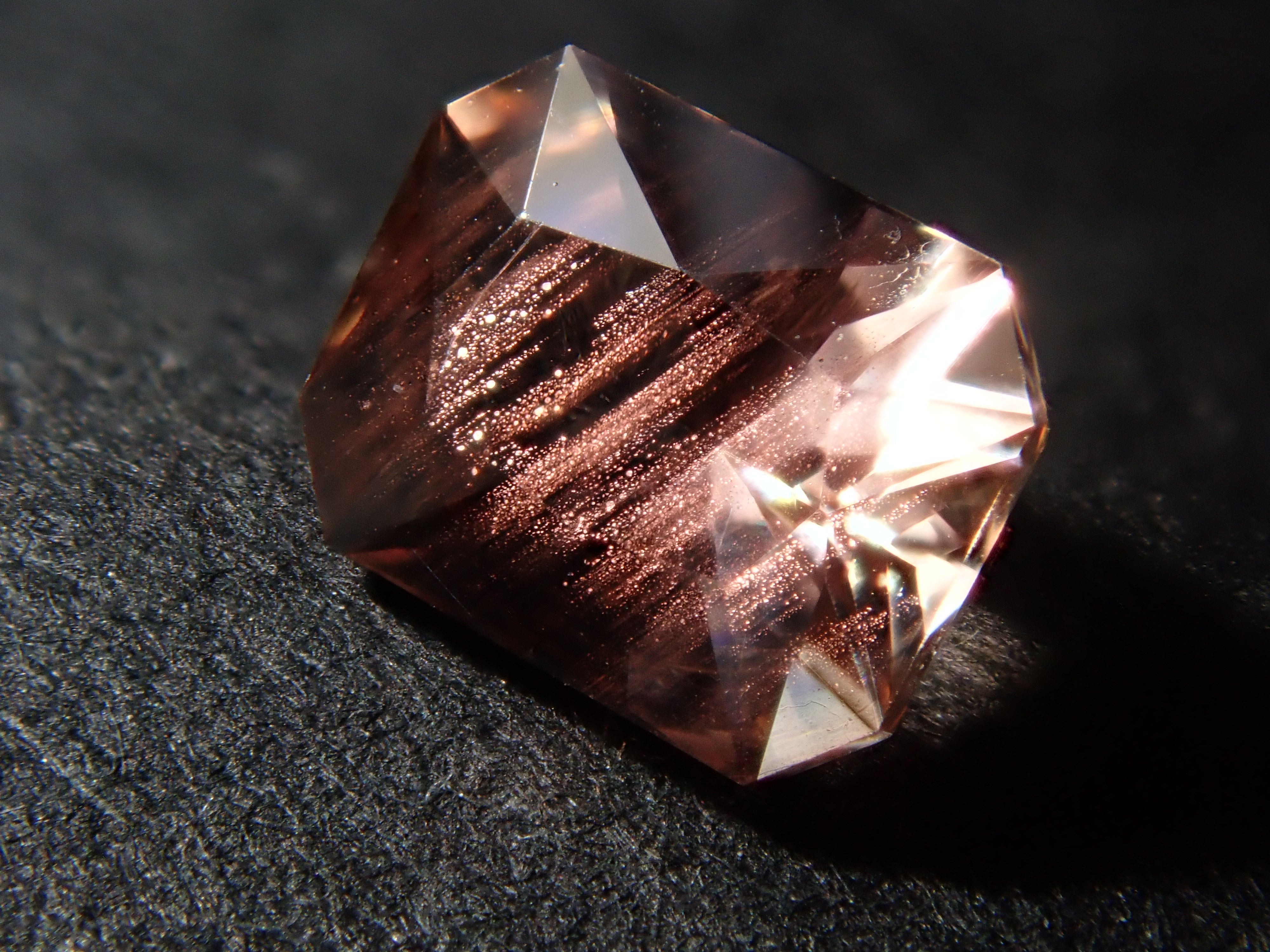 【2/17 22時販売】アメリカ産オレゴンサンストーン 0.318ctルース