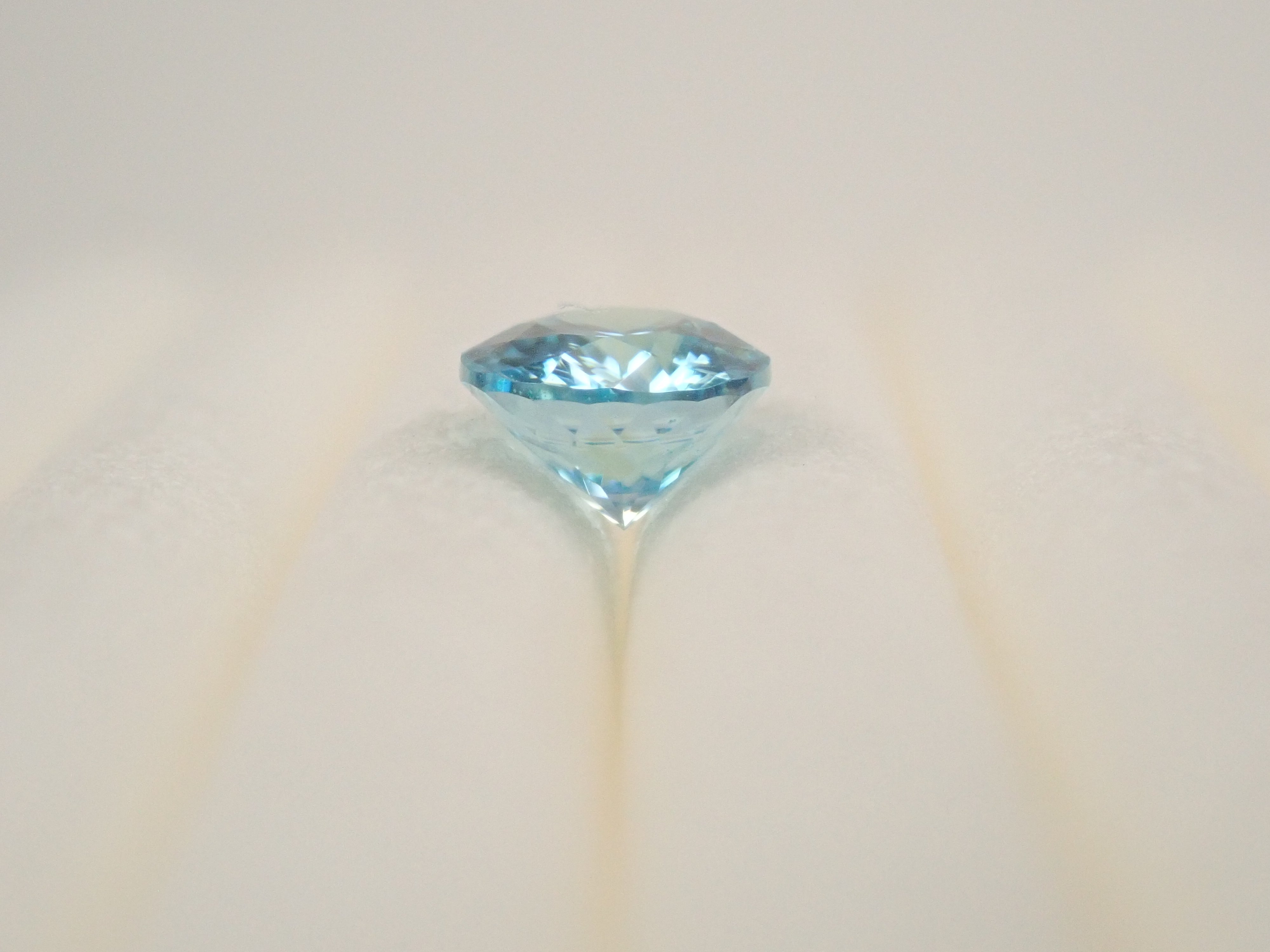 [12558999] 柬埔寨藍鋯石 0.440克拉 散裝