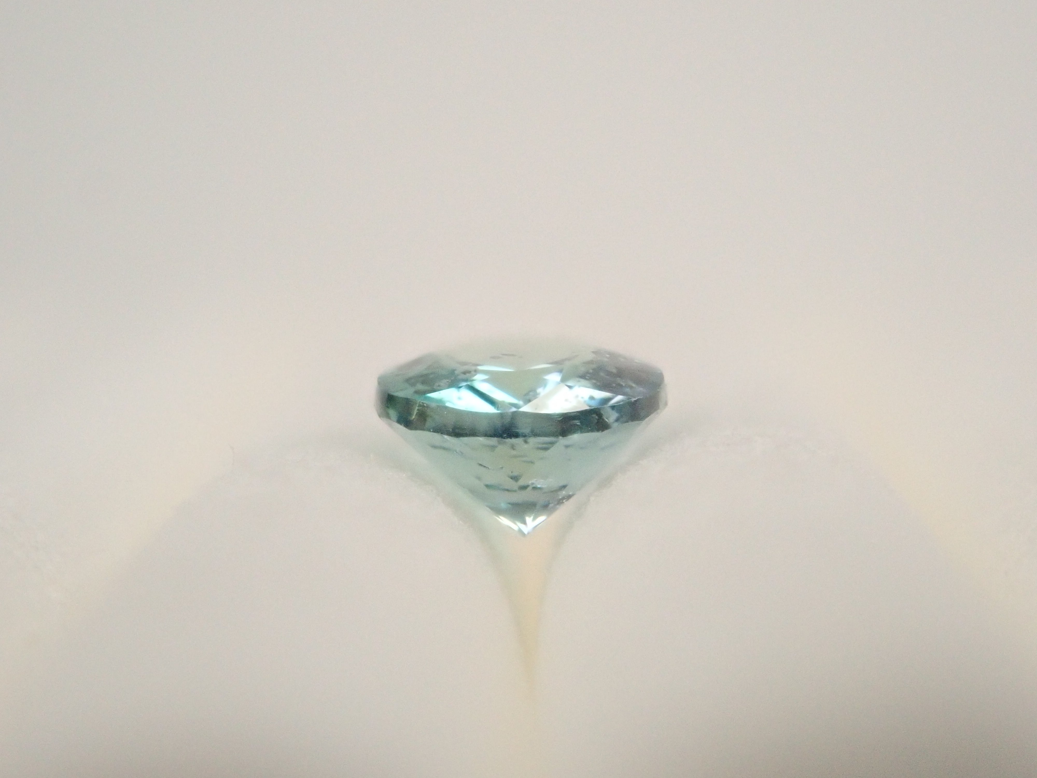 [12559007] 坦尚尼亞角石 0.132克拉散石