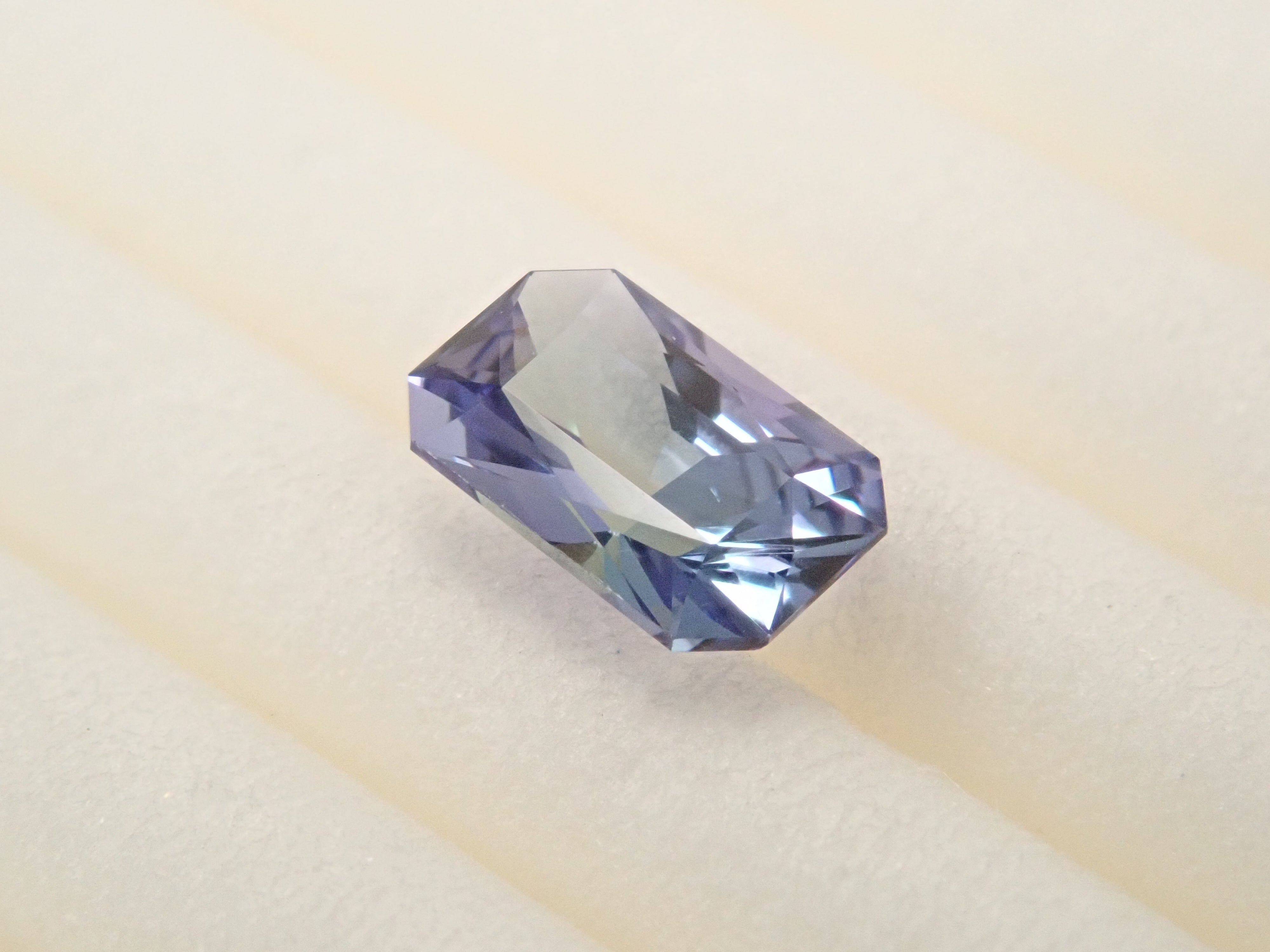[12559523] Tanzanite from Tanzania 0.417ct loose stone