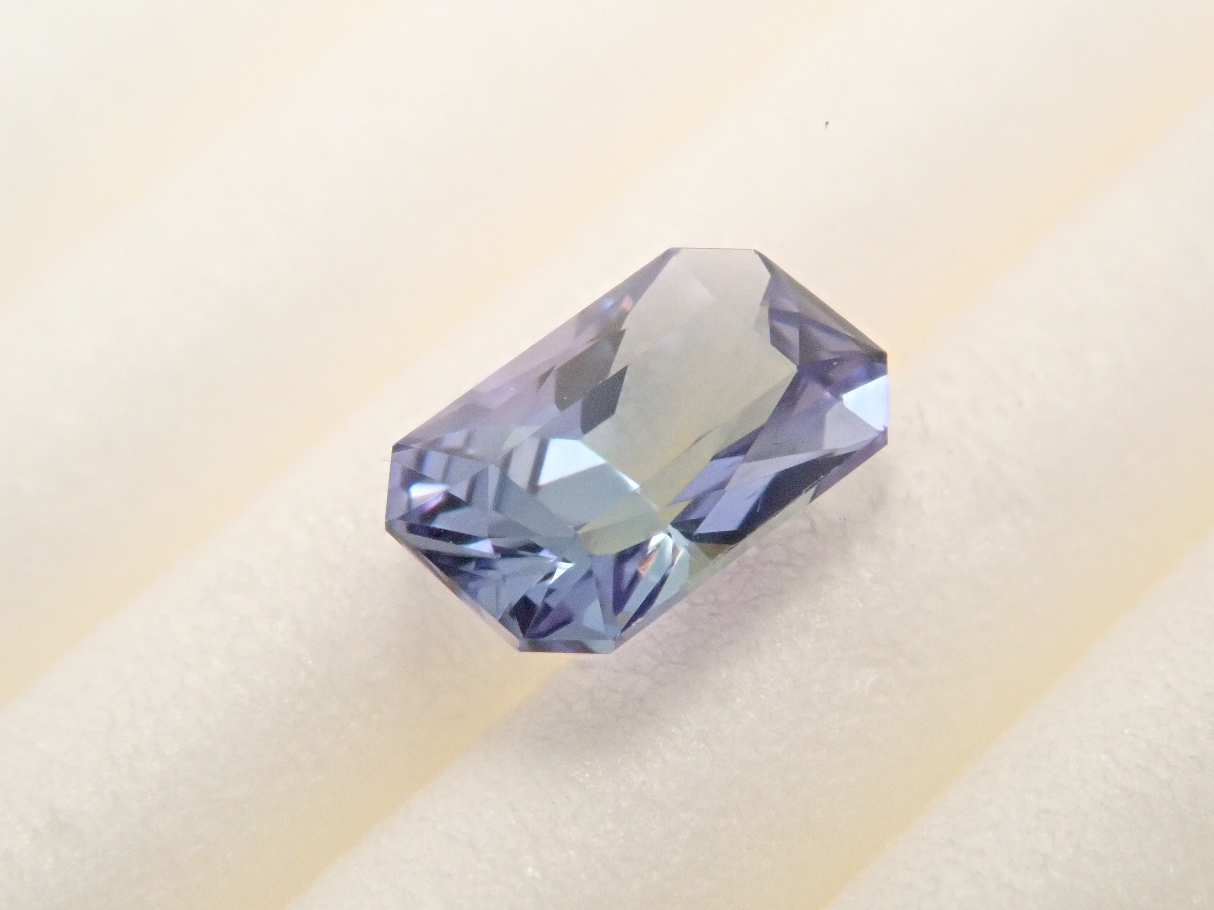[12559523] Tanzanite from Tanzania 0.417ct loose stone