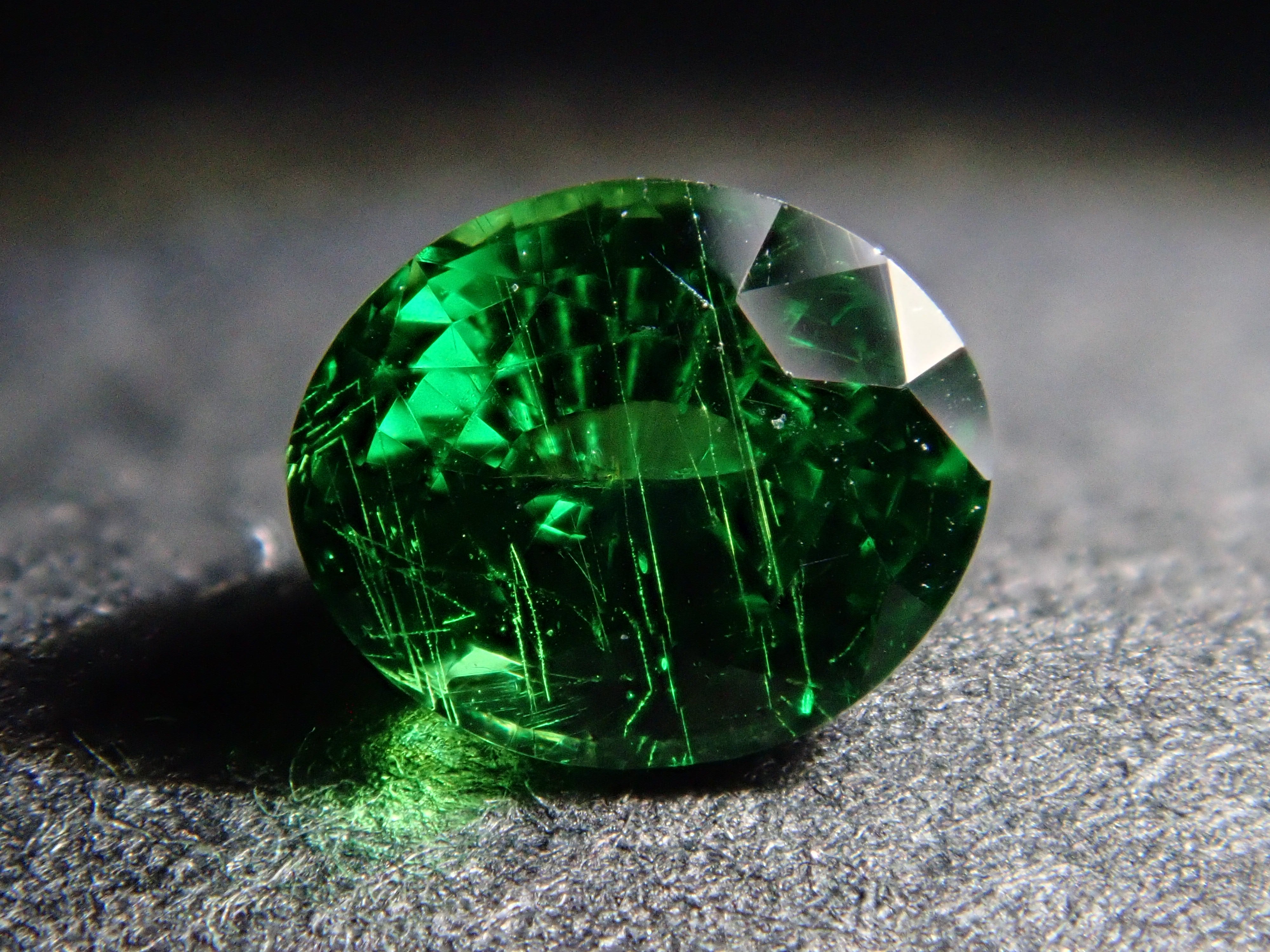 [12559880] Kenyan Tsavorite 0.347ct Loose Stone