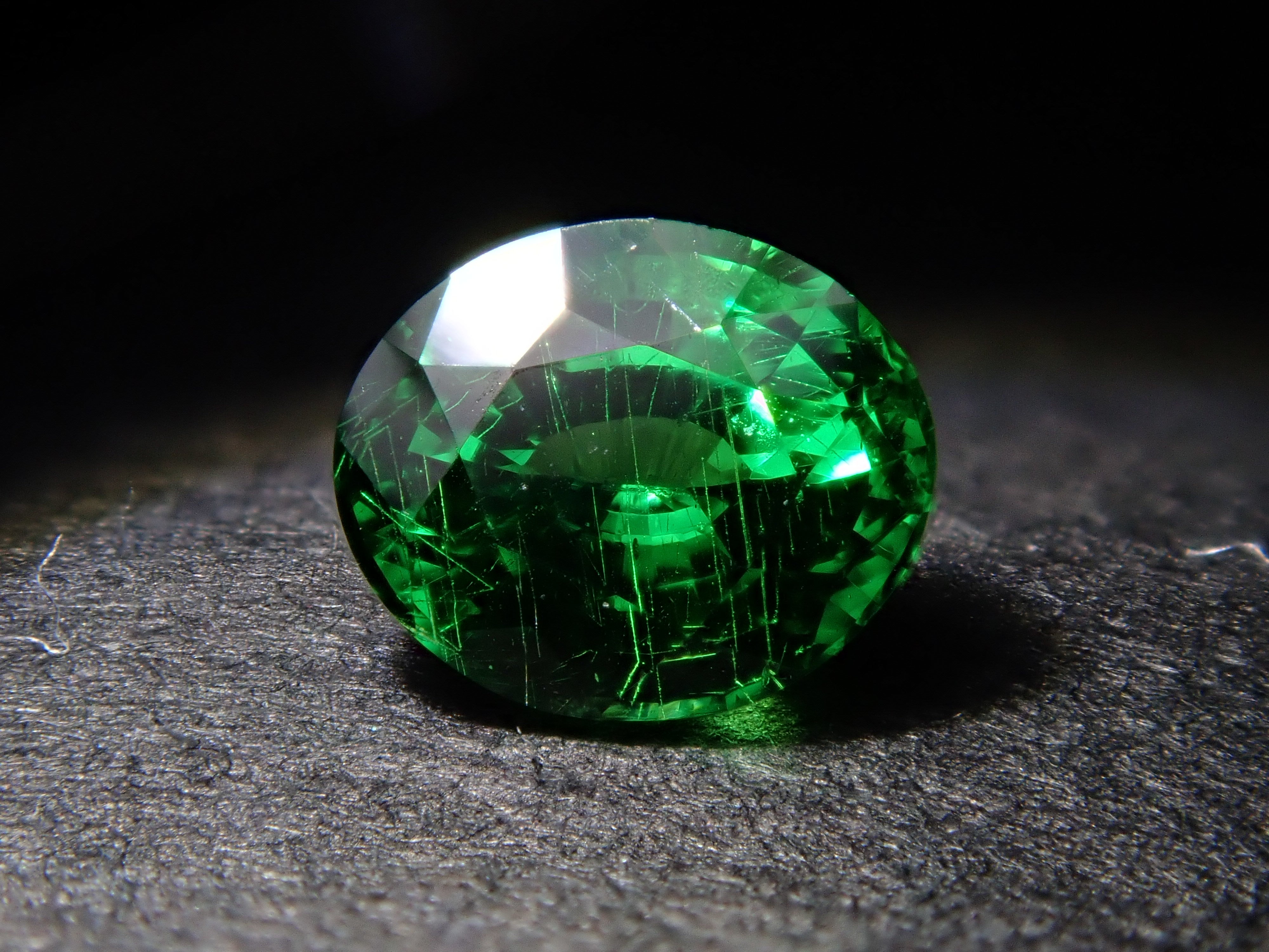 [12559880] Kenyan Tsavorite 0.347ct Loose Stone