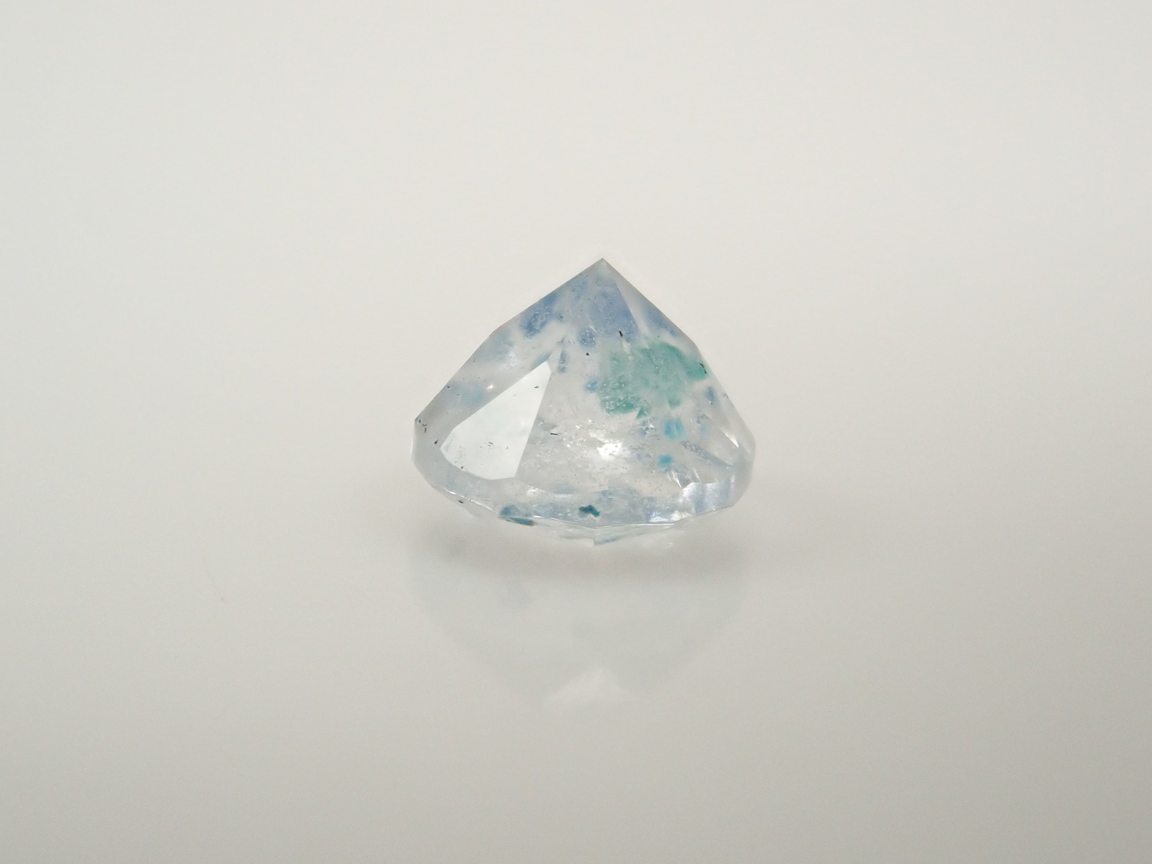 [12559198] Brazilian Medusa Quartz (Paraiba Quartz) 0.237ct Loose Stone