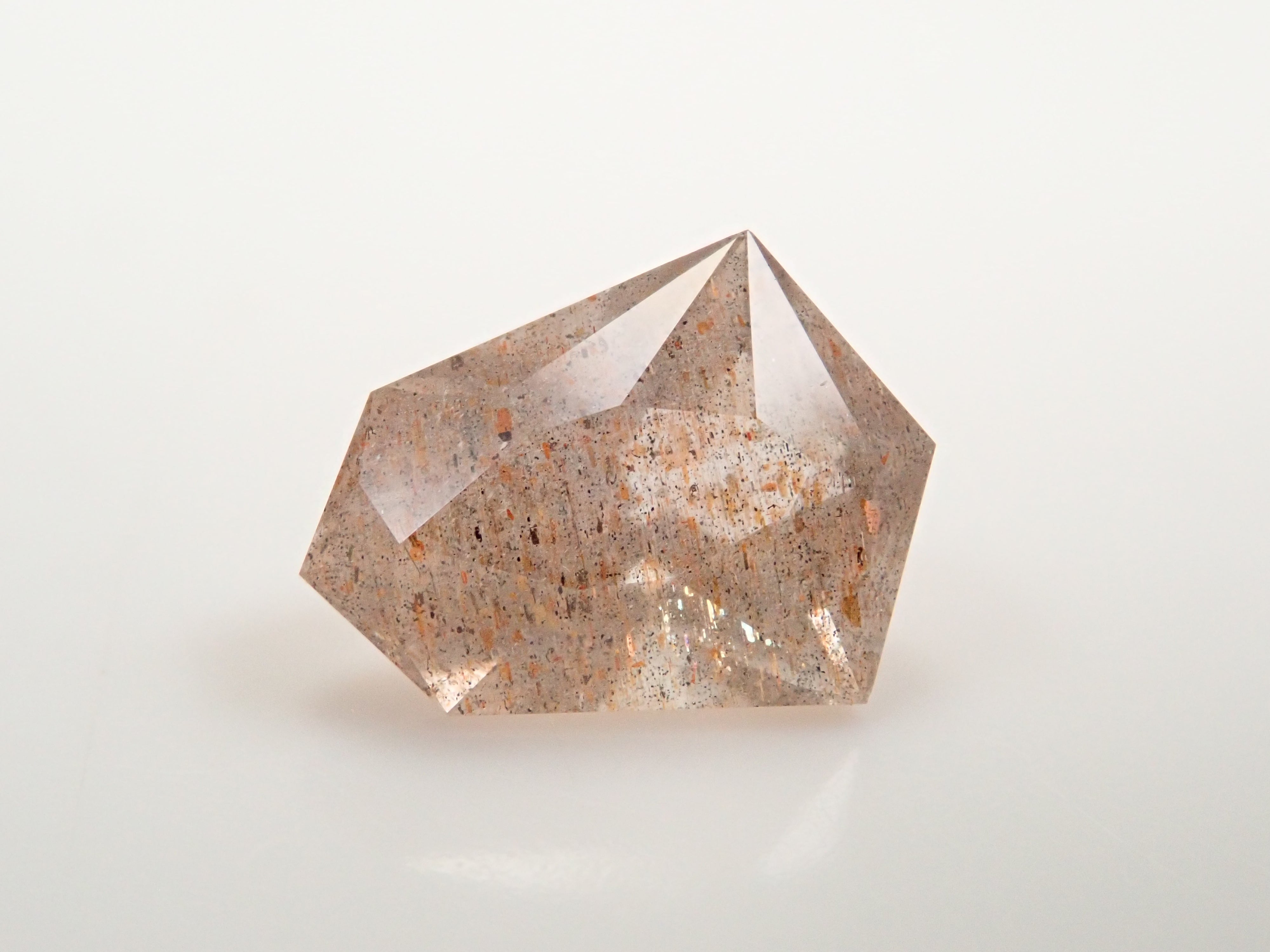 [12559554] Aventurine Beryl 0.933ct Loose Stone