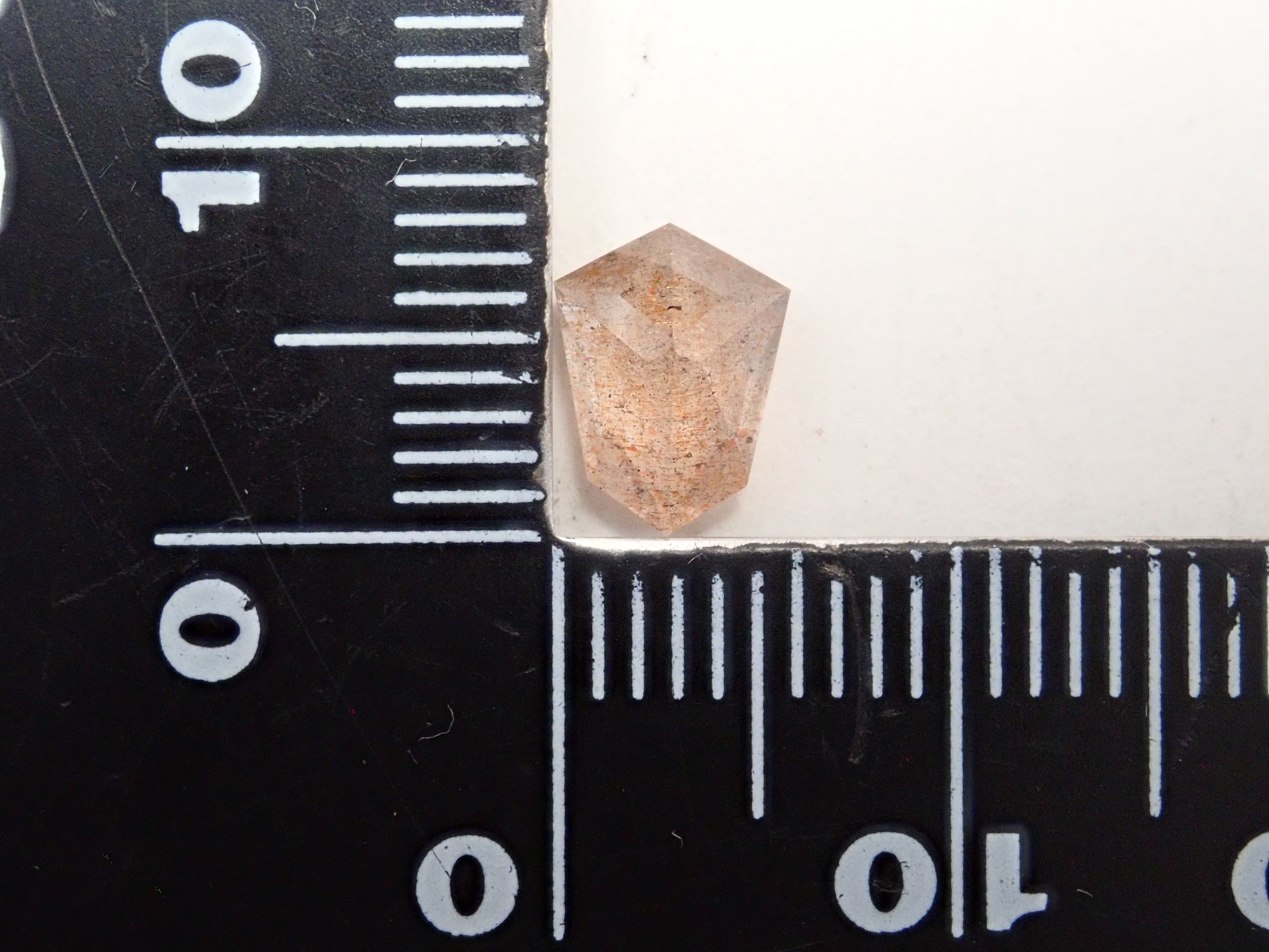 [12559554] Aventurine Beryl 0.933ct Loose Stone