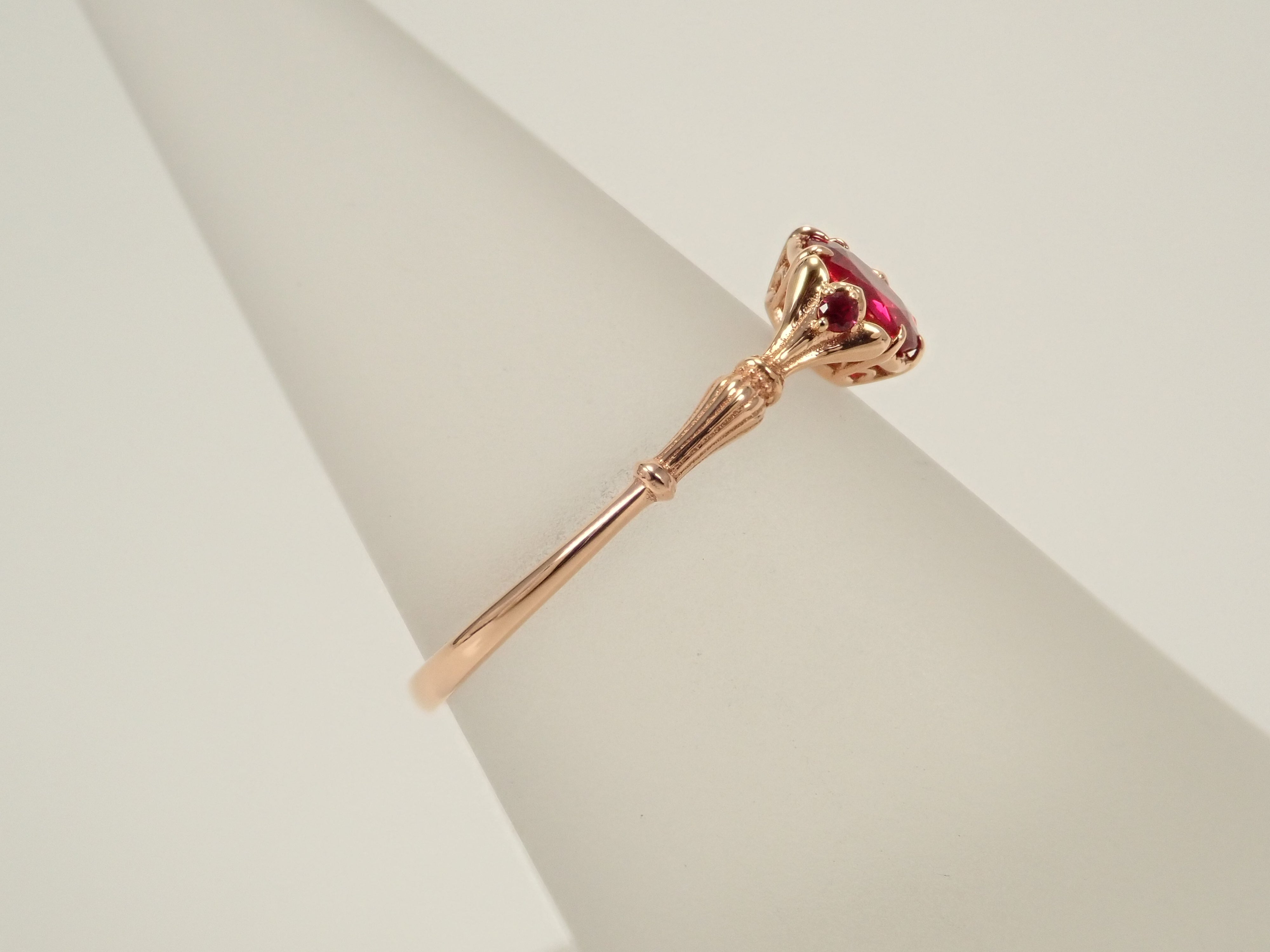 [Lottery Sale 0201_09] 18K Gold and Silver Thai Pigeon Blood Ruby 0.38ct Ring AIGS