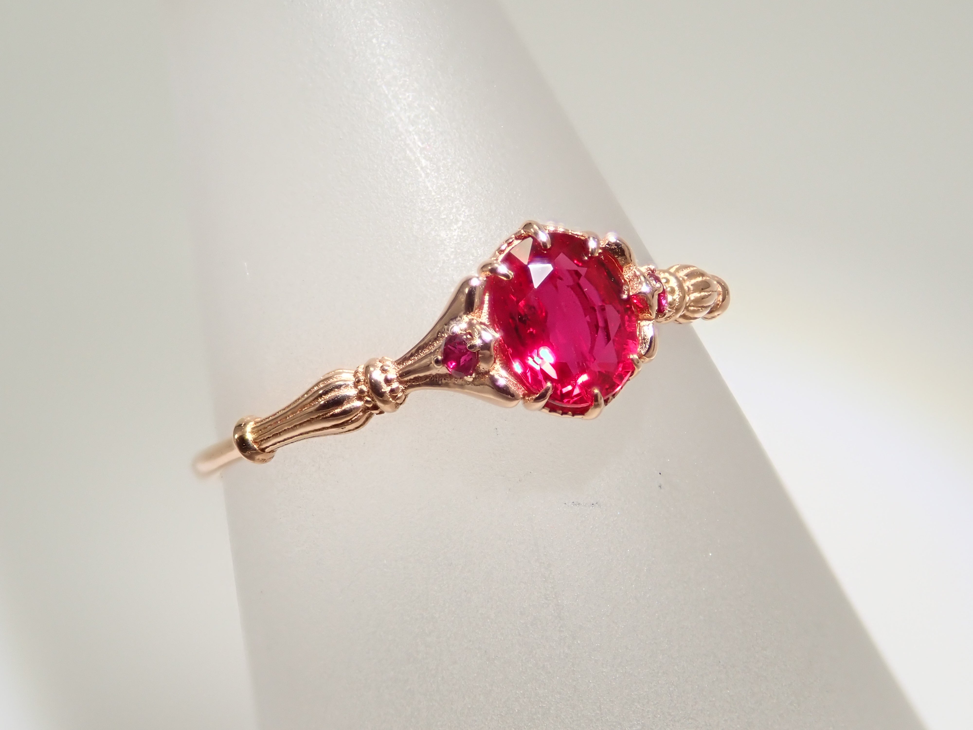[Lottery Sale 0201_09] 18K Gold and Silver Thai Pigeon Blood Ruby 0.38ct Ring AIGS