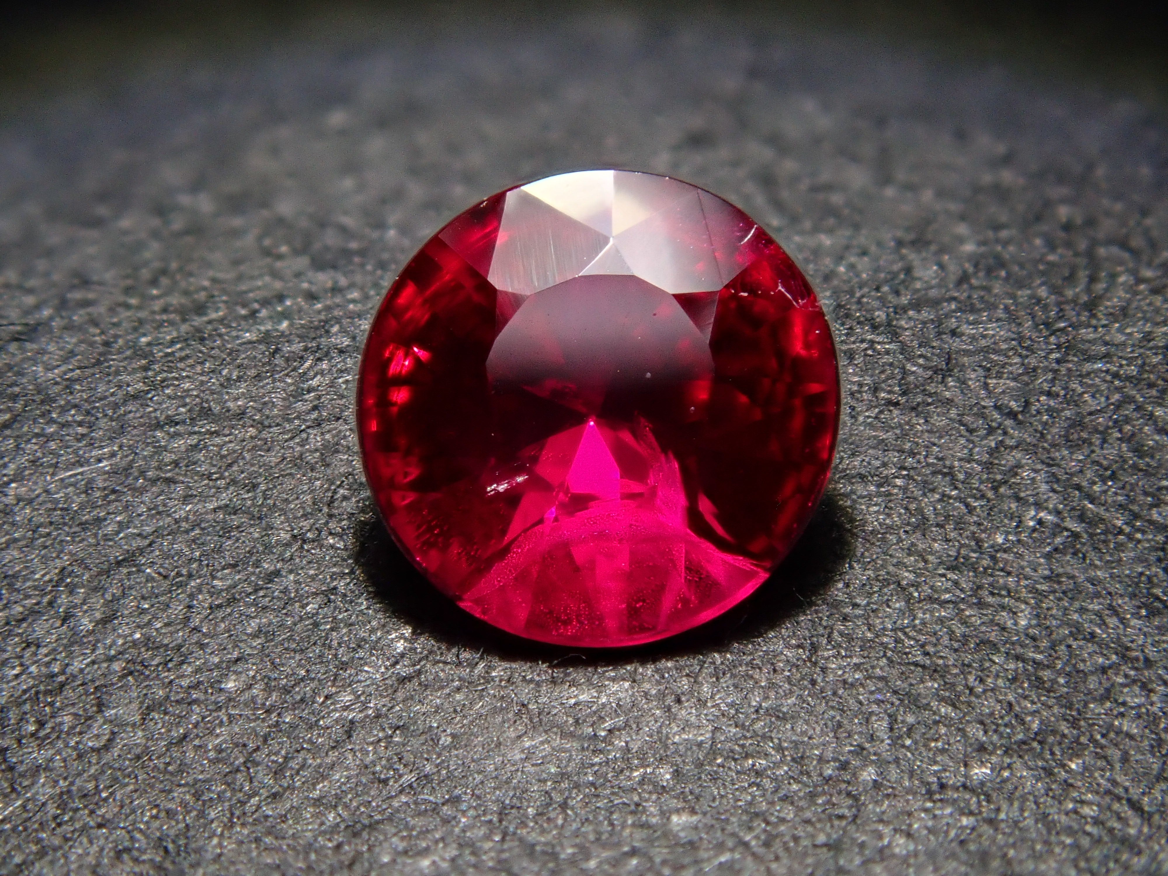 Pigeon Blood Ruby 0.230ct Loose