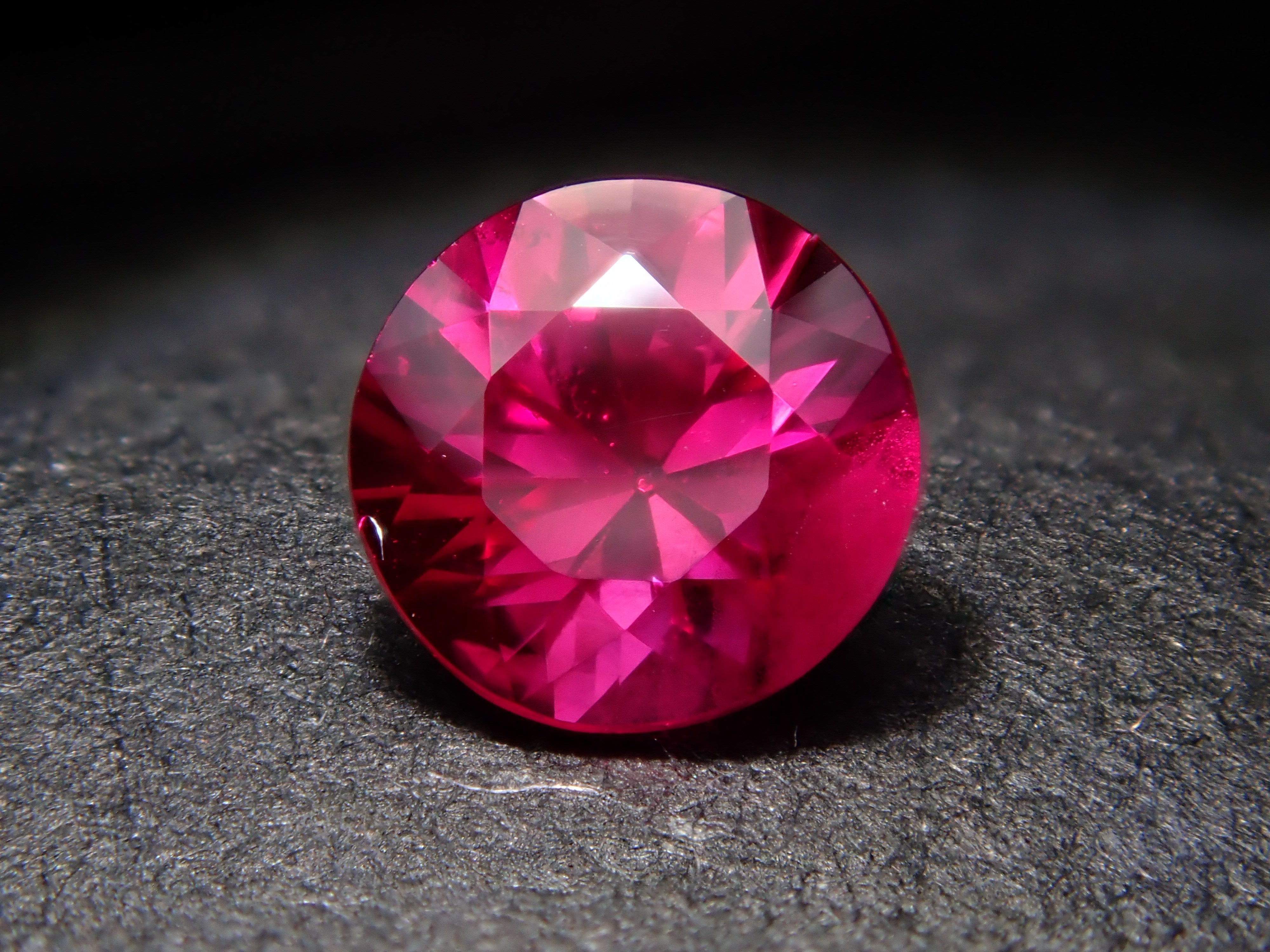 ピジョンブラッドルビー 0.310ctルース