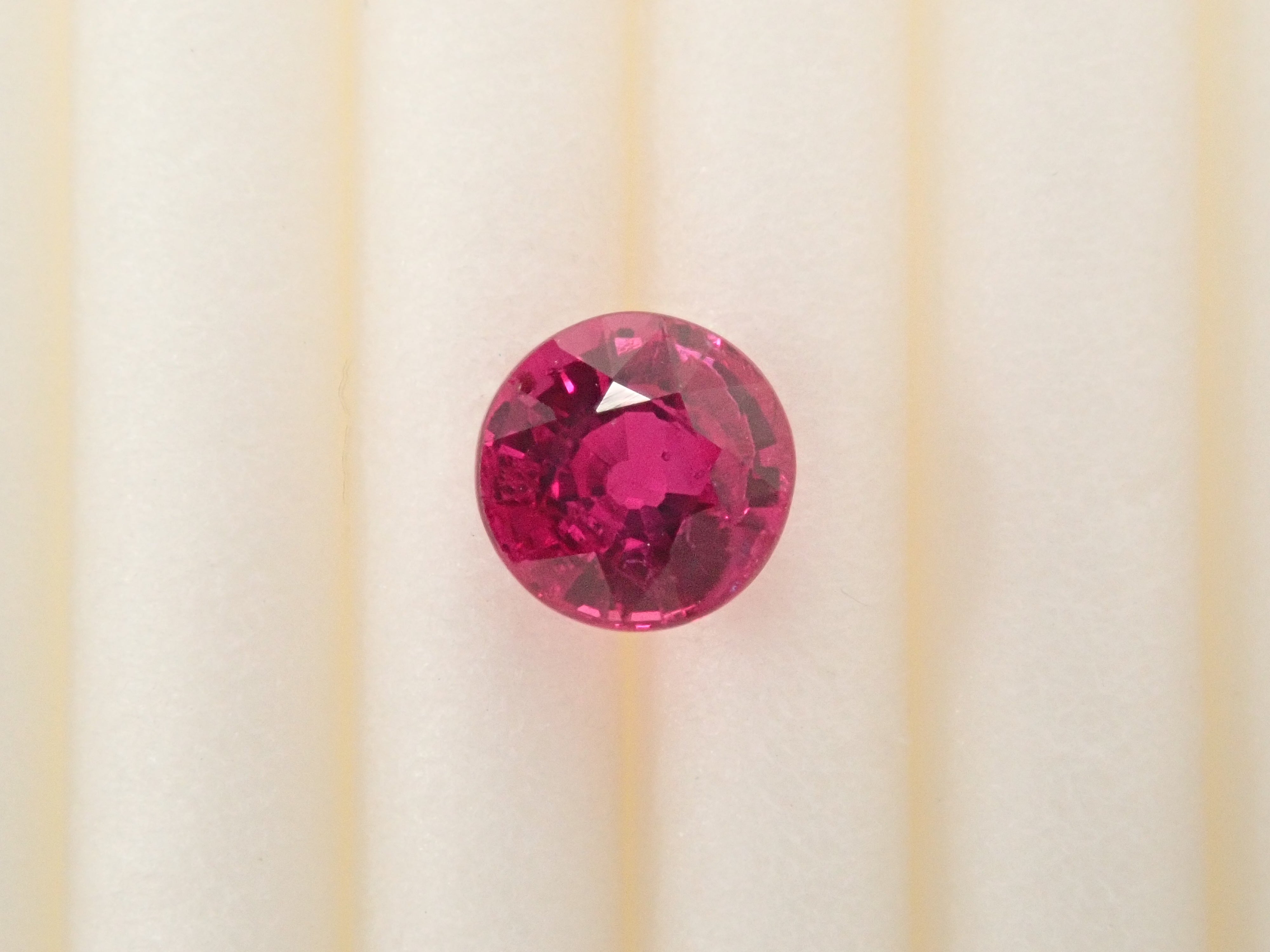 [12561430] Unheated Pigeon Blood Ruby 0.510ct Loose