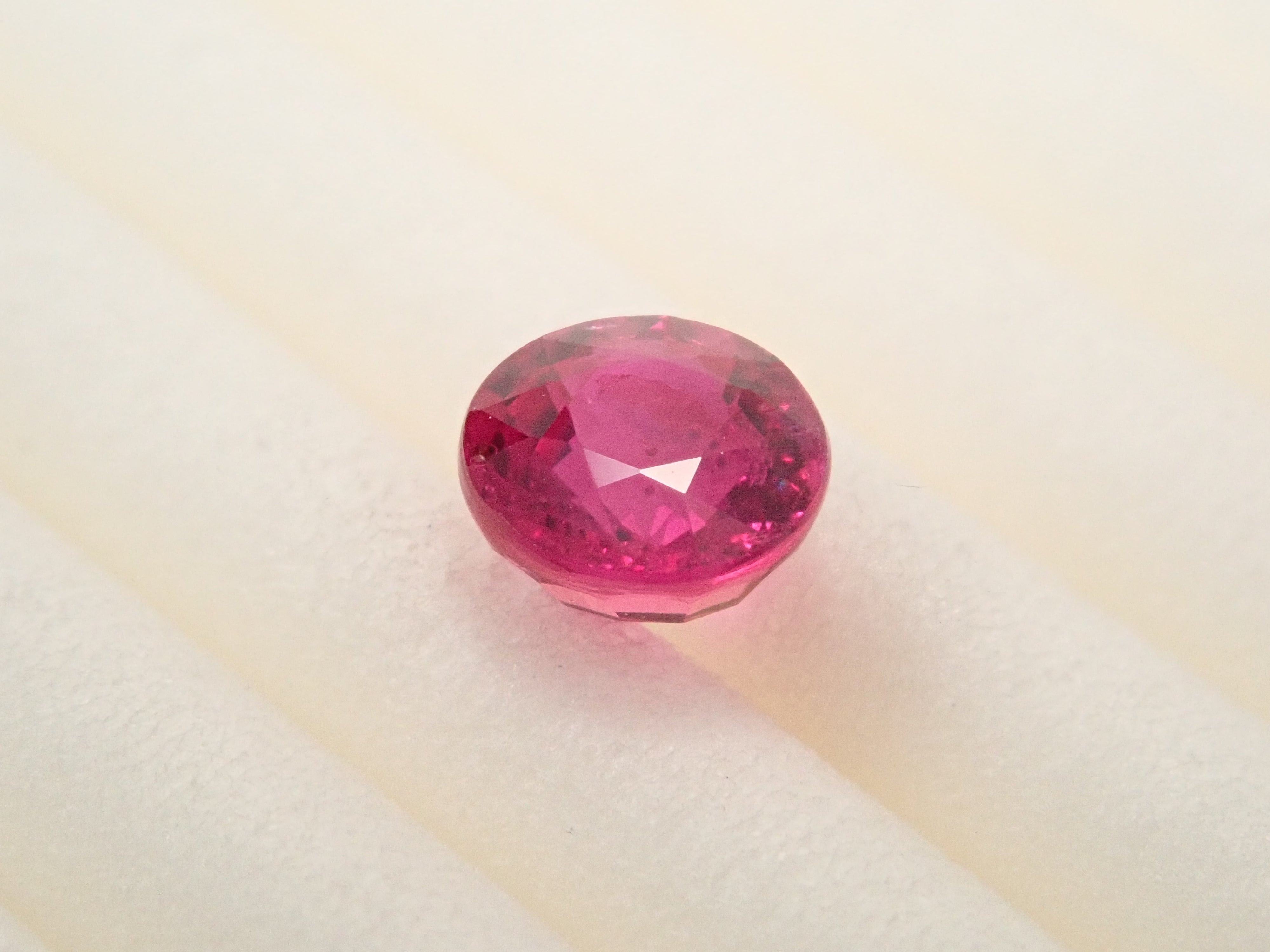 [12561430] Unheated Pigeon Blood Ruby 0.510ct Loose