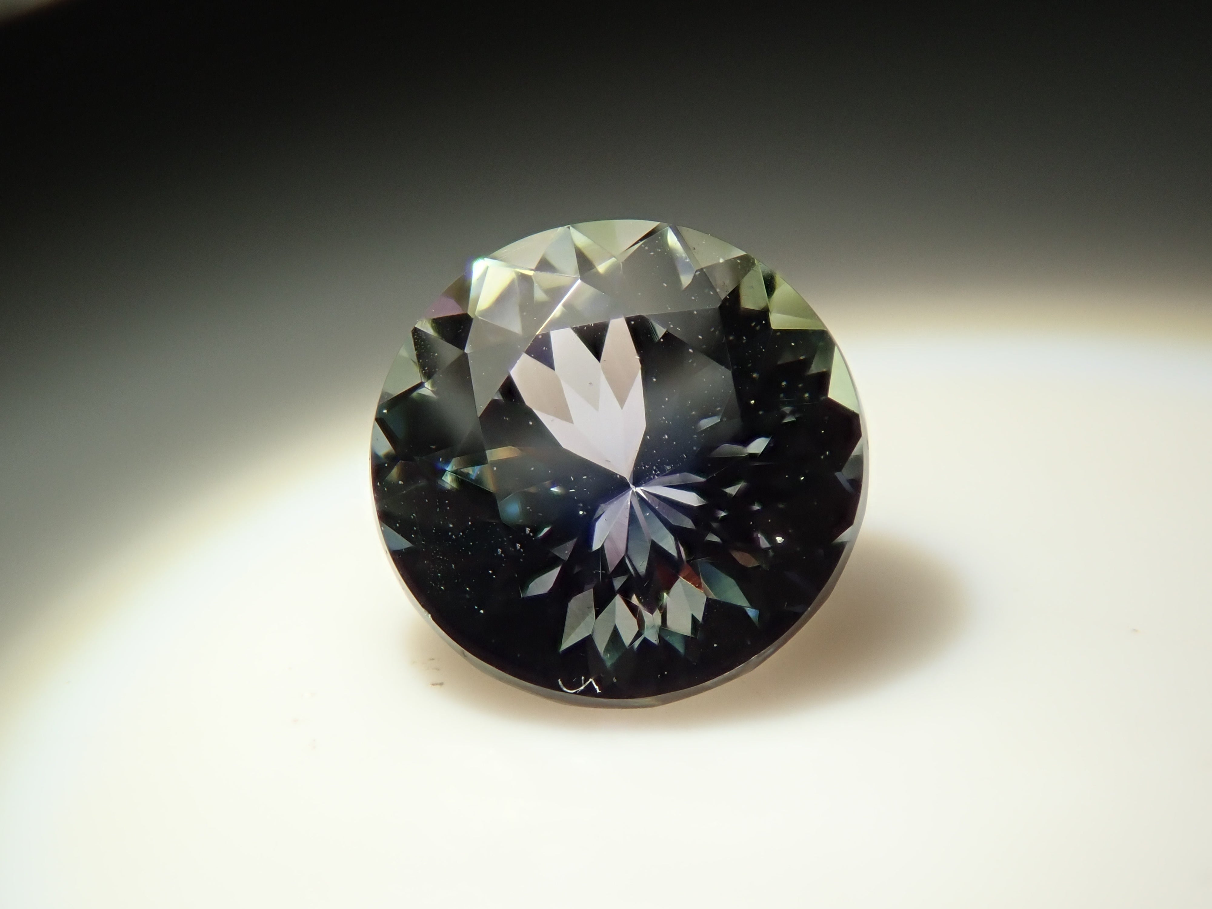 [12559919] Tanzanian Zoisite 0.689ct Loose Stone