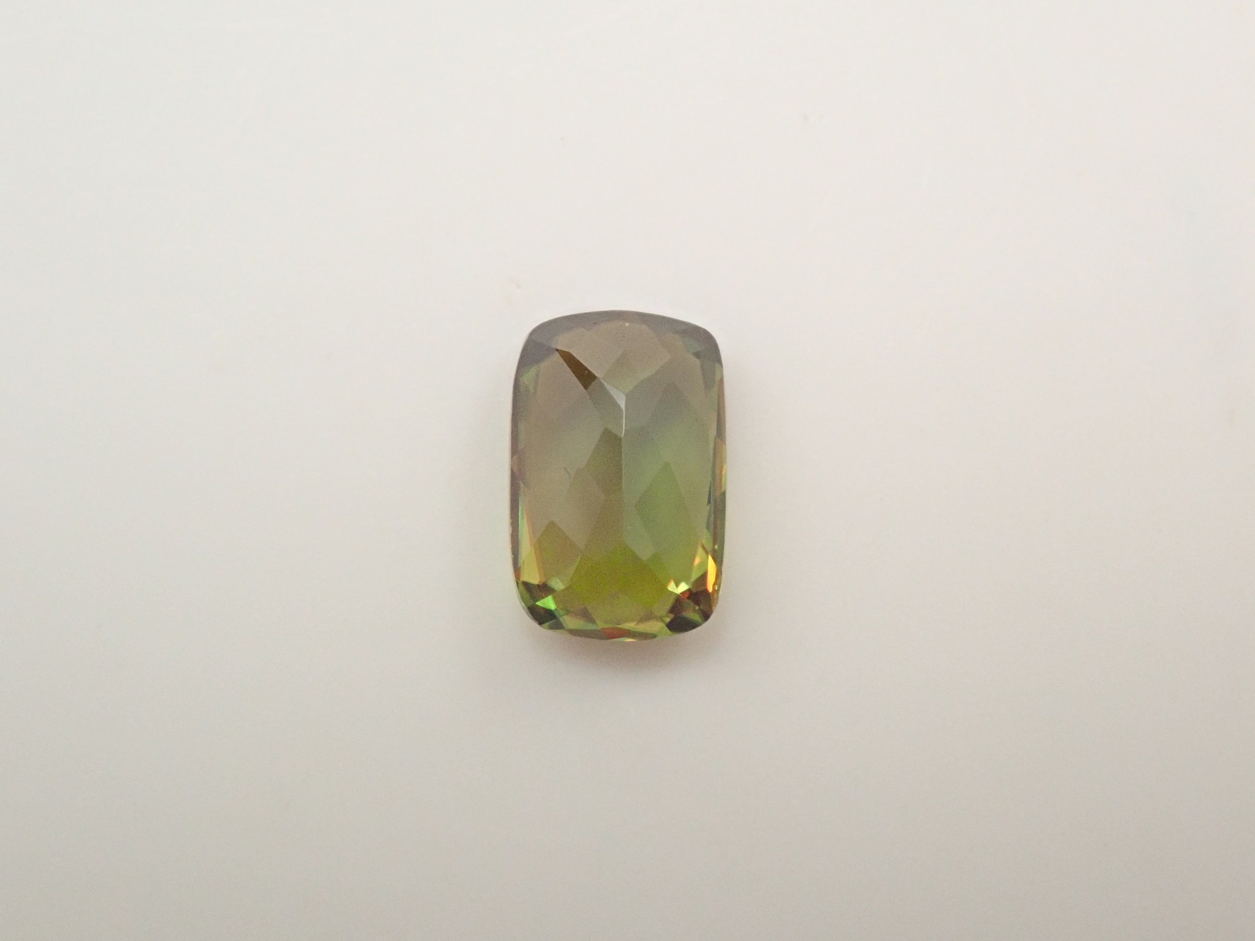 [12542923] 巴基斯坦釩榍石 0.759克拉裸石