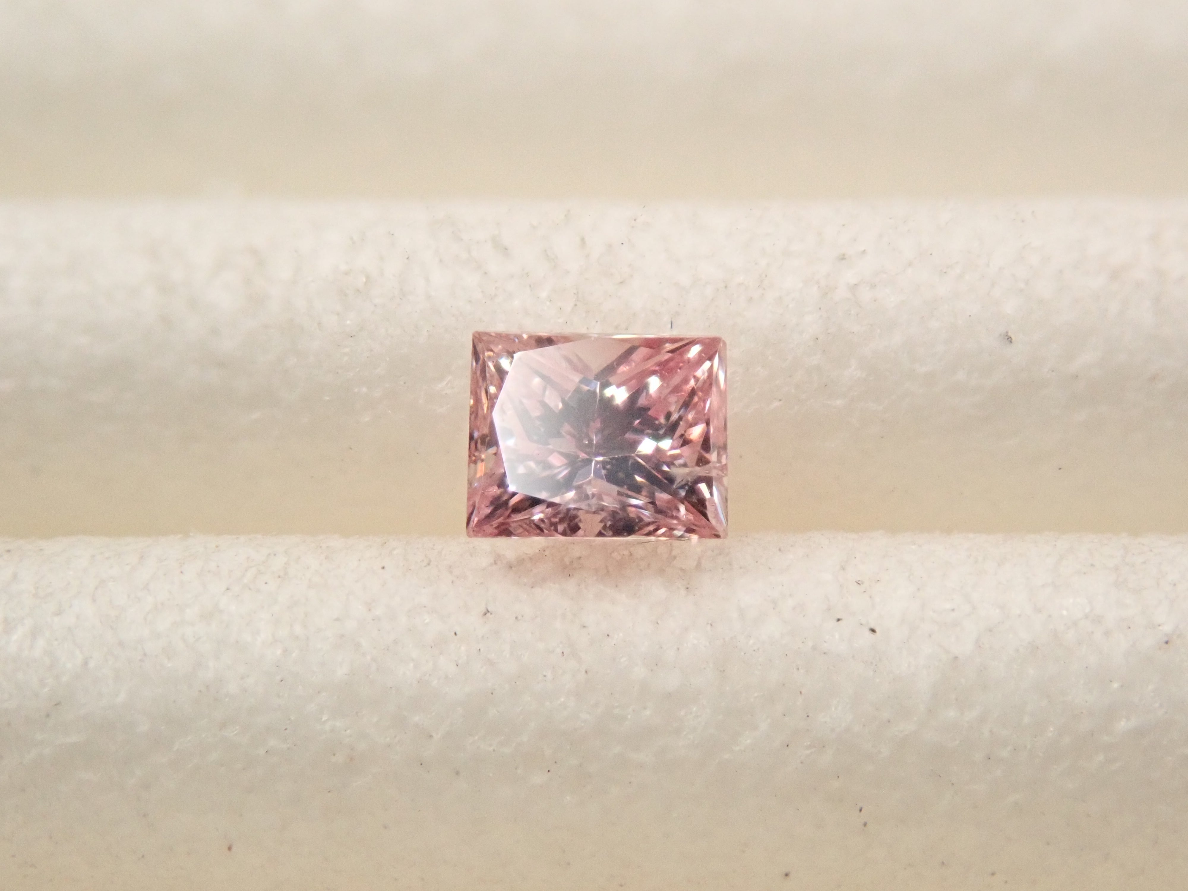 【2/7 22時販売】ピンクダイヤモンド 0.097ctルース(FANCY PINK, SI2)