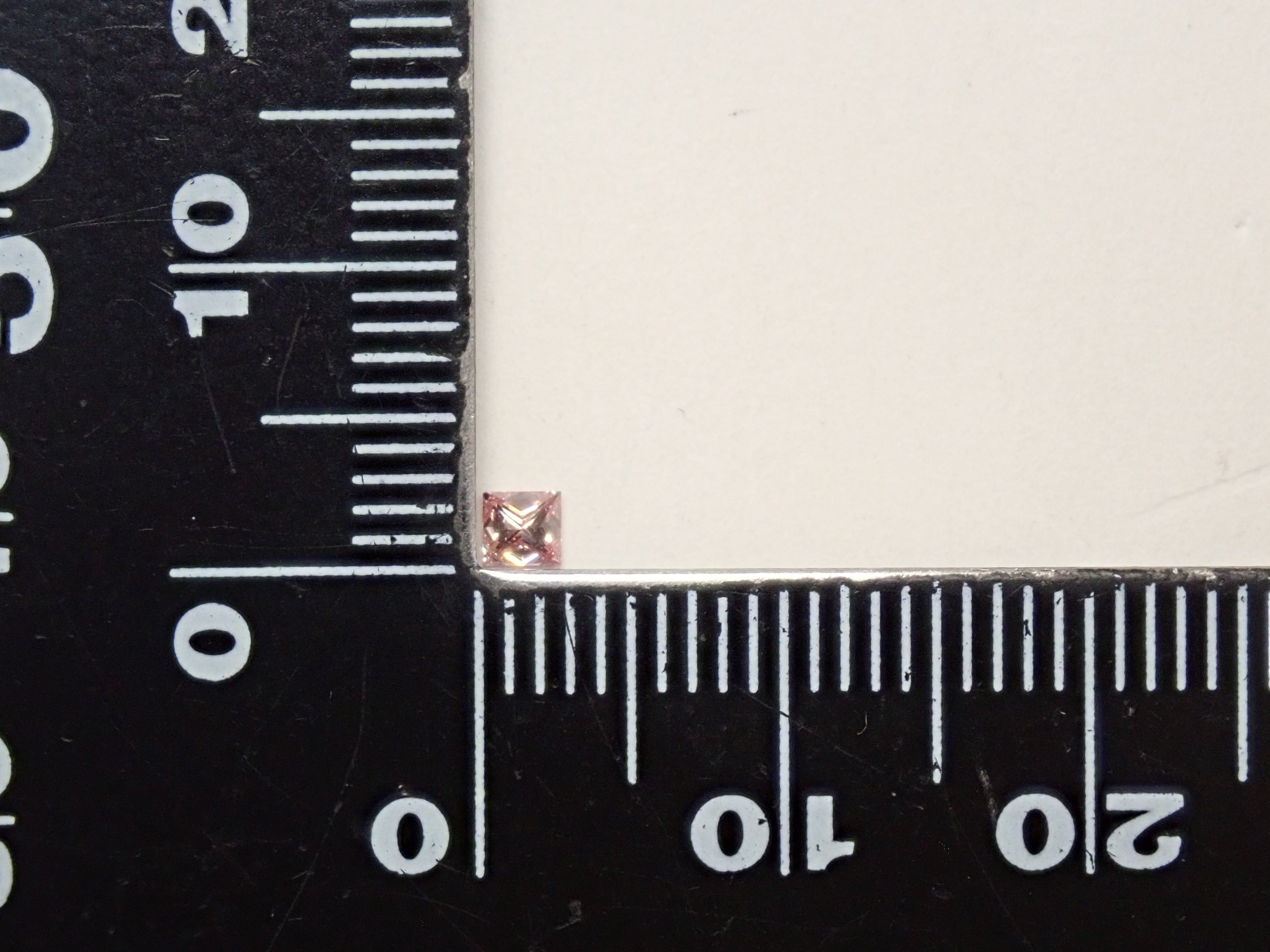 【2/7 22時販売】ピンクダイヤモンド 0.097ctルース(FANCY PINK, SI2)