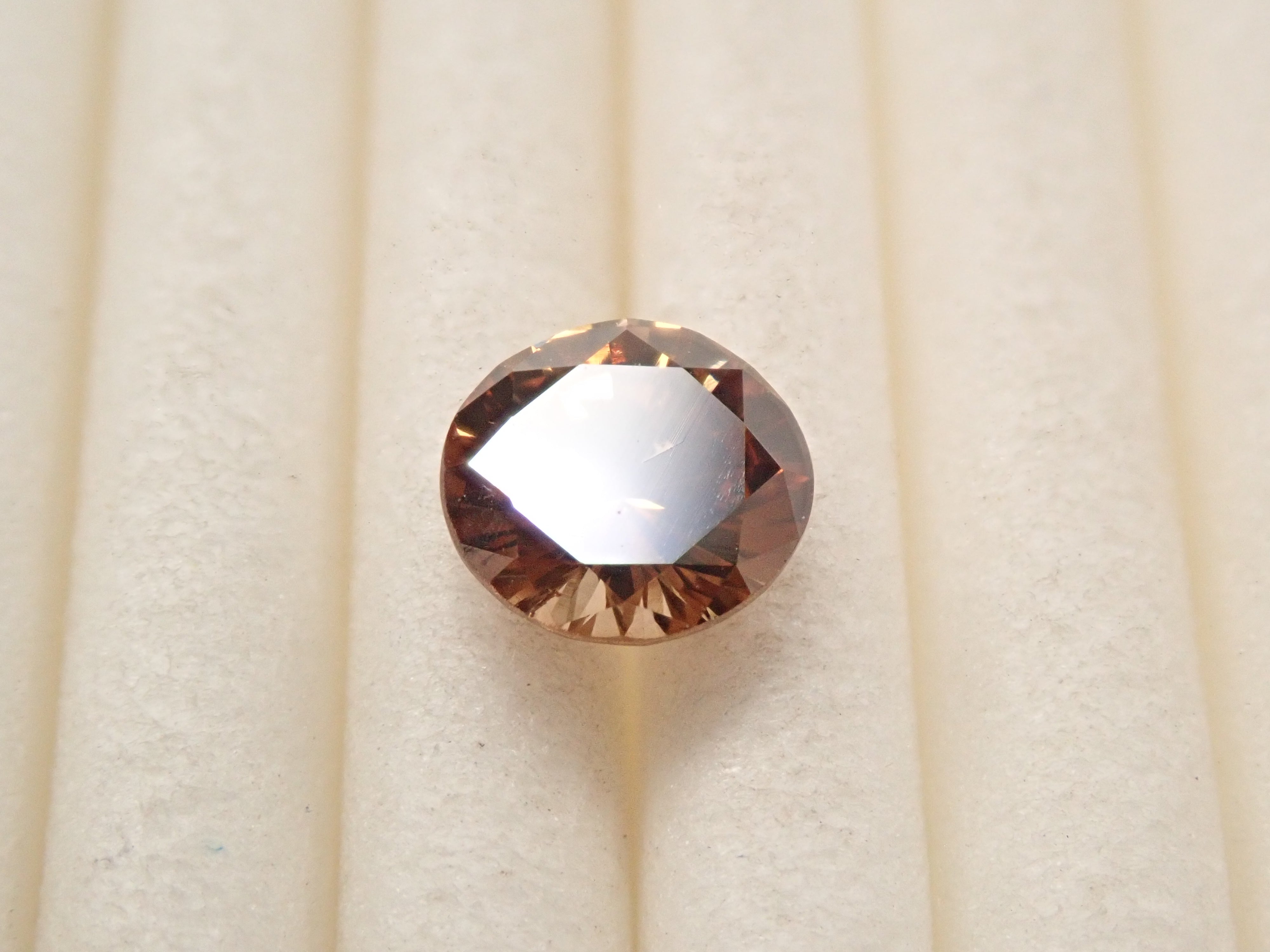 [32501844] Brown Diamond 0.561ct Loose Stone (FANCY DARK BROWN, SI2)