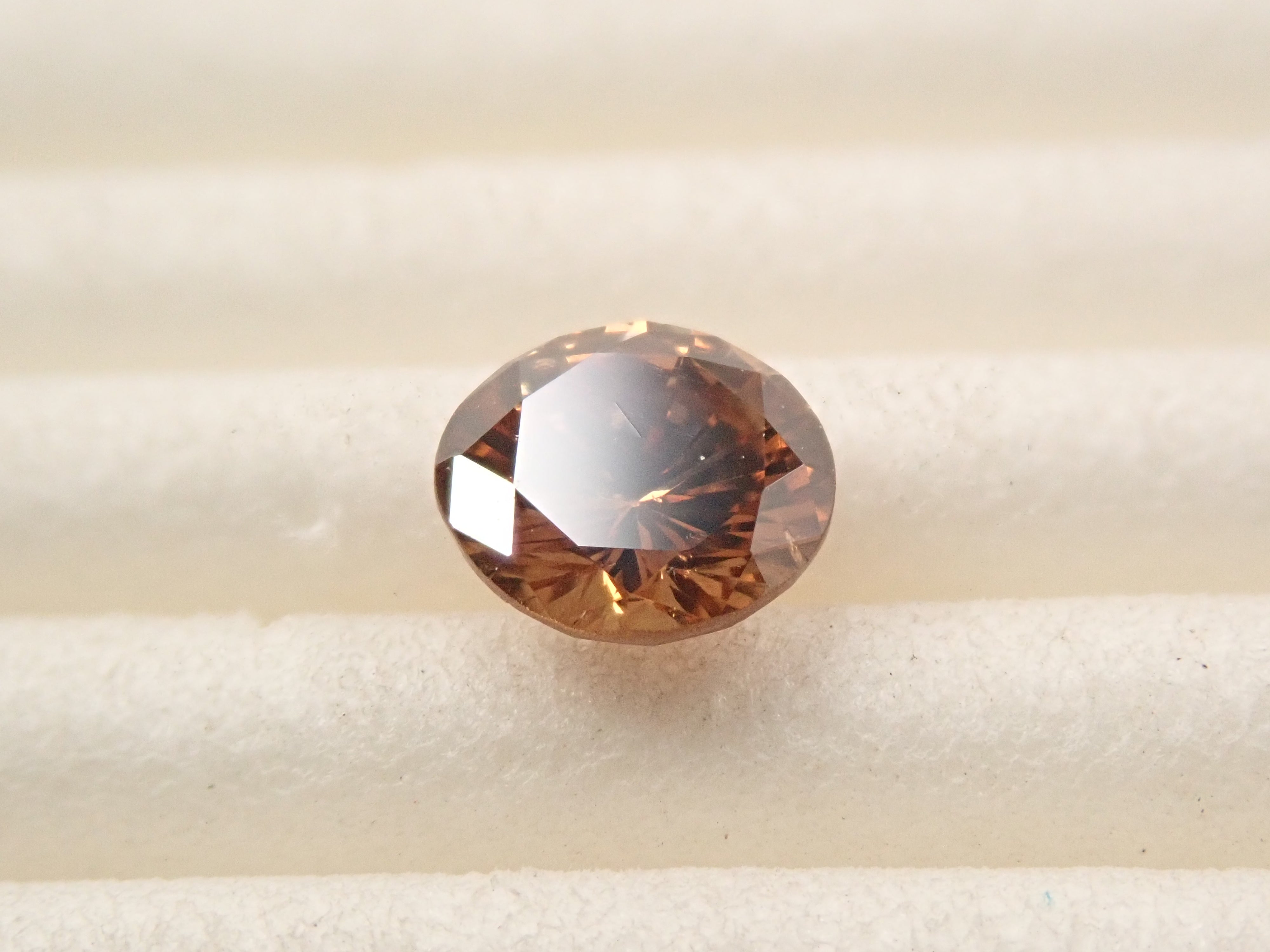 [32501844] Brown Diamond 0.561ct Loose Stone (FANCY DARK BROWN, SI2)
