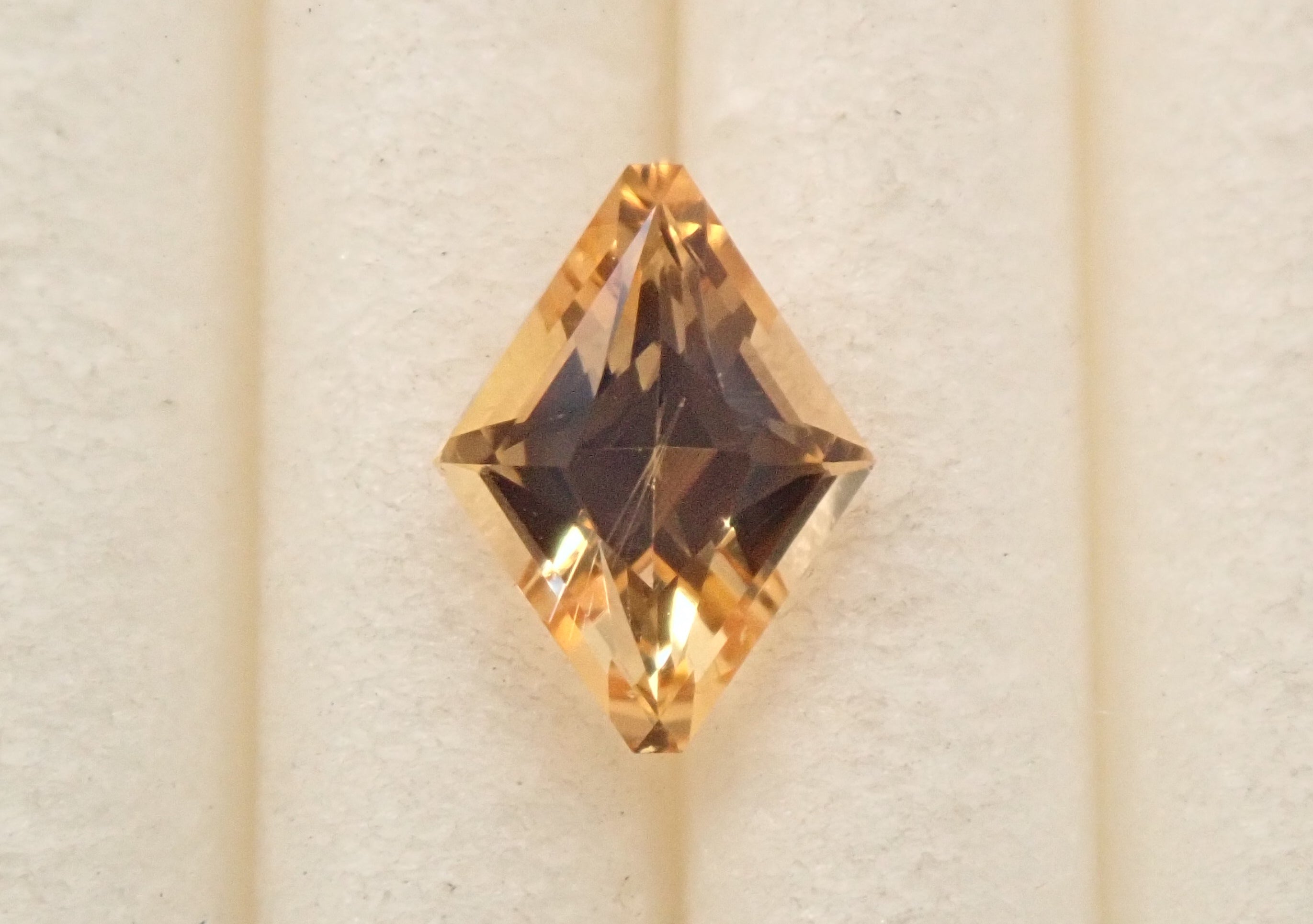 インペリアルトパーズ - 通販｜宝石鑑定士が運営【カラッツSTORE】