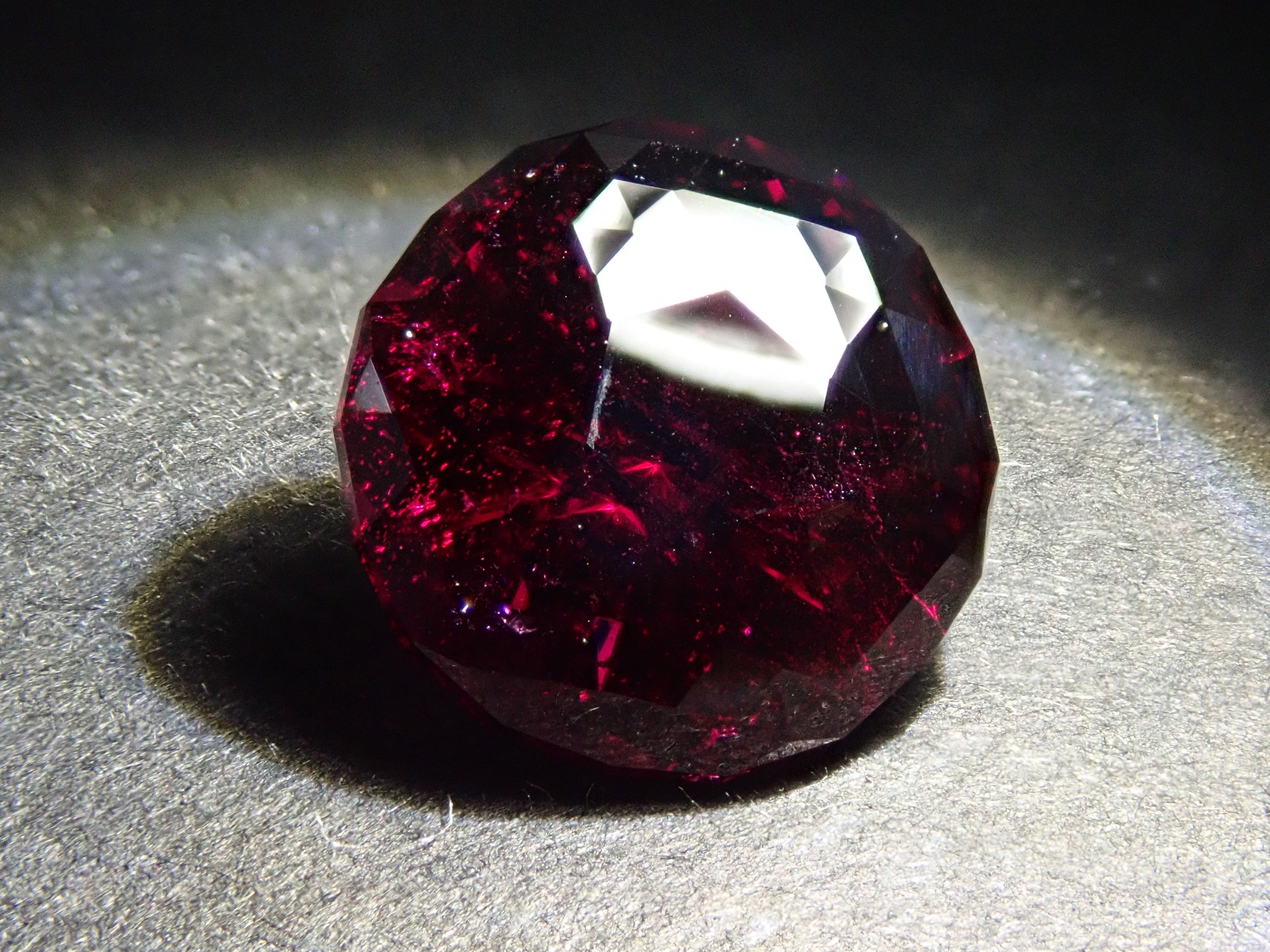 Tanzanian Rhodolite Garnet 4.393ct Loose Stone