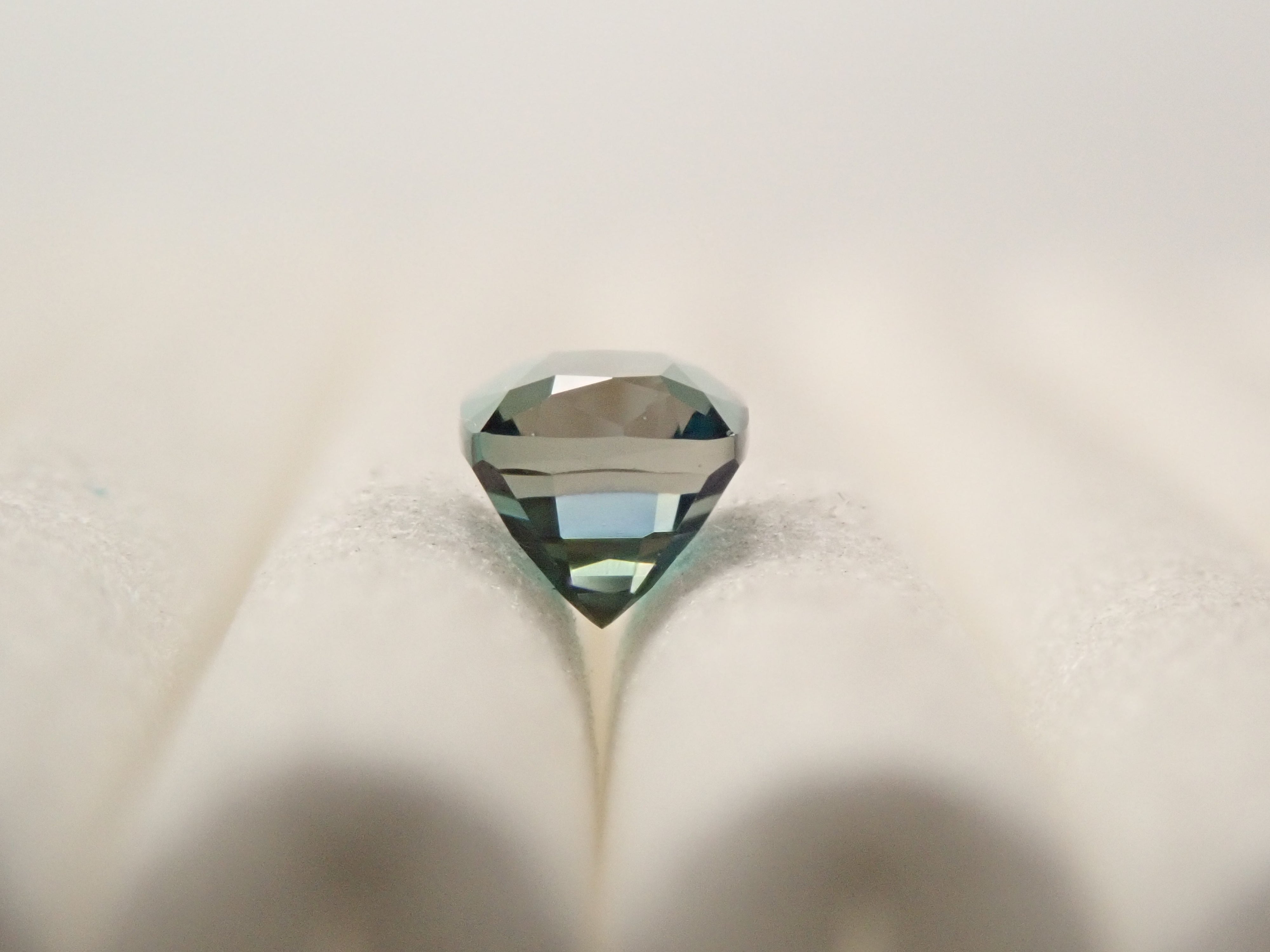 【2/8 22時販売】マダガスカル産グランディディエライト 0.269ctルース