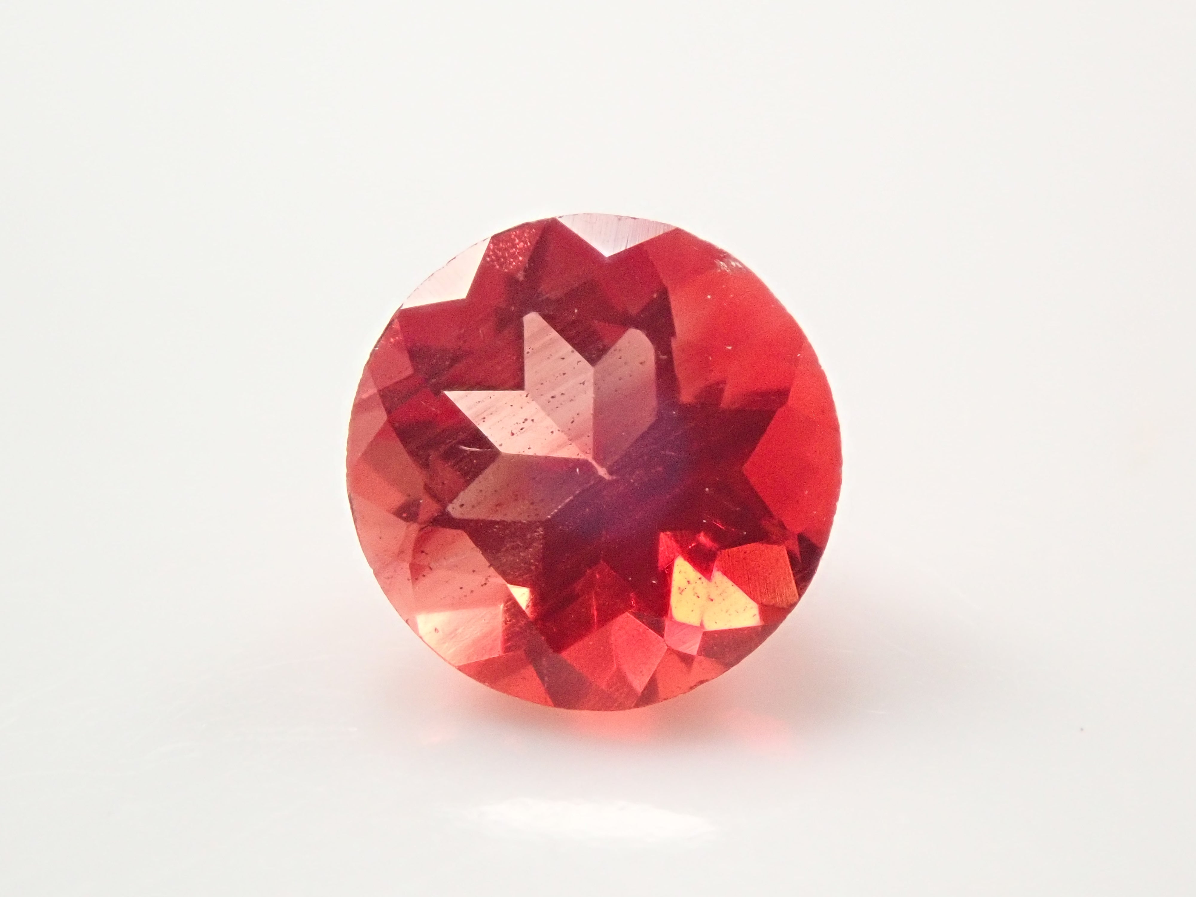 美國俄勒岡州太陽石，0.443克拉散石