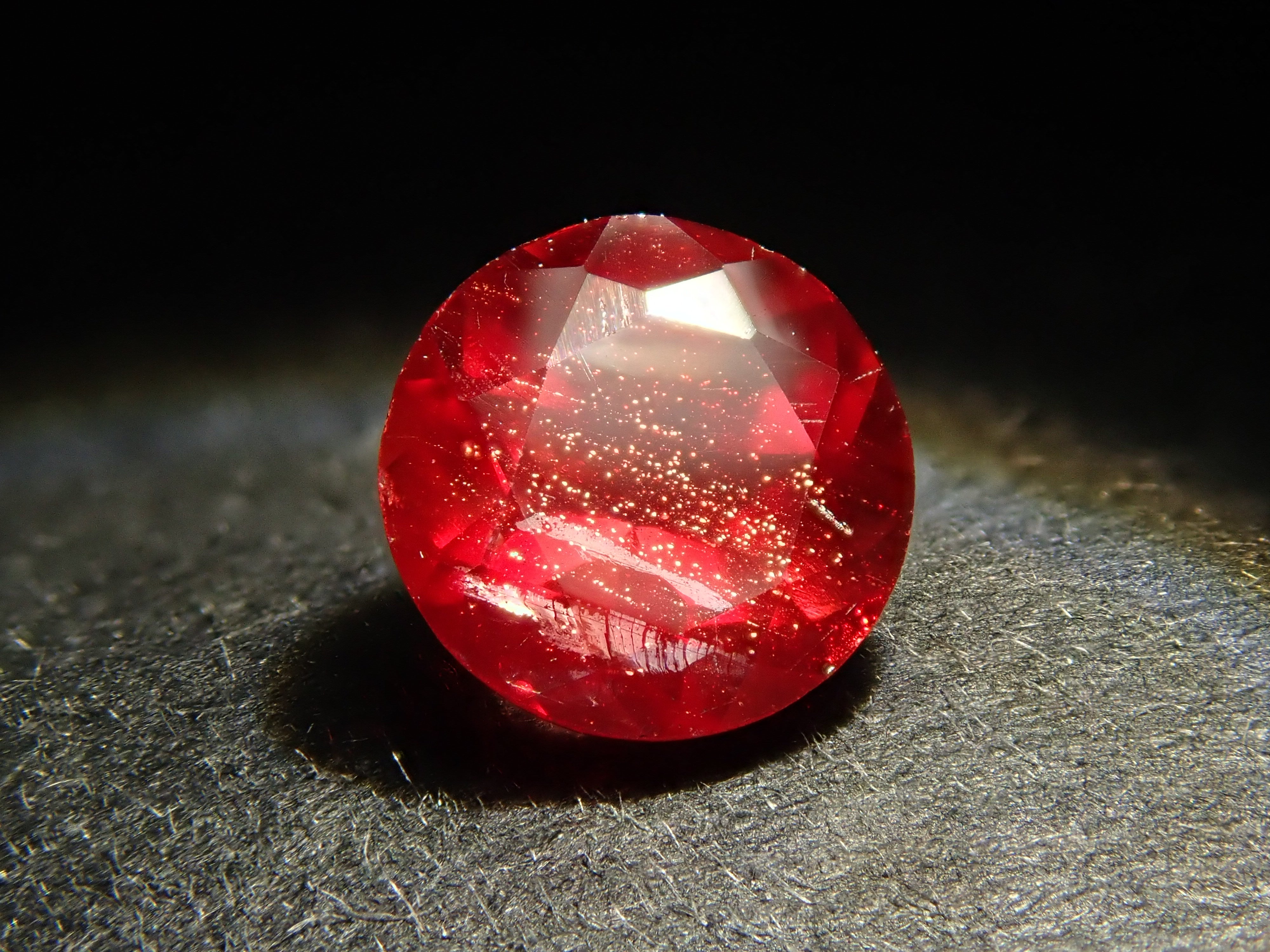 【2/8 22時販売】アメリカ産オレゴンサンストーン 5.0mm/0.443ctルース