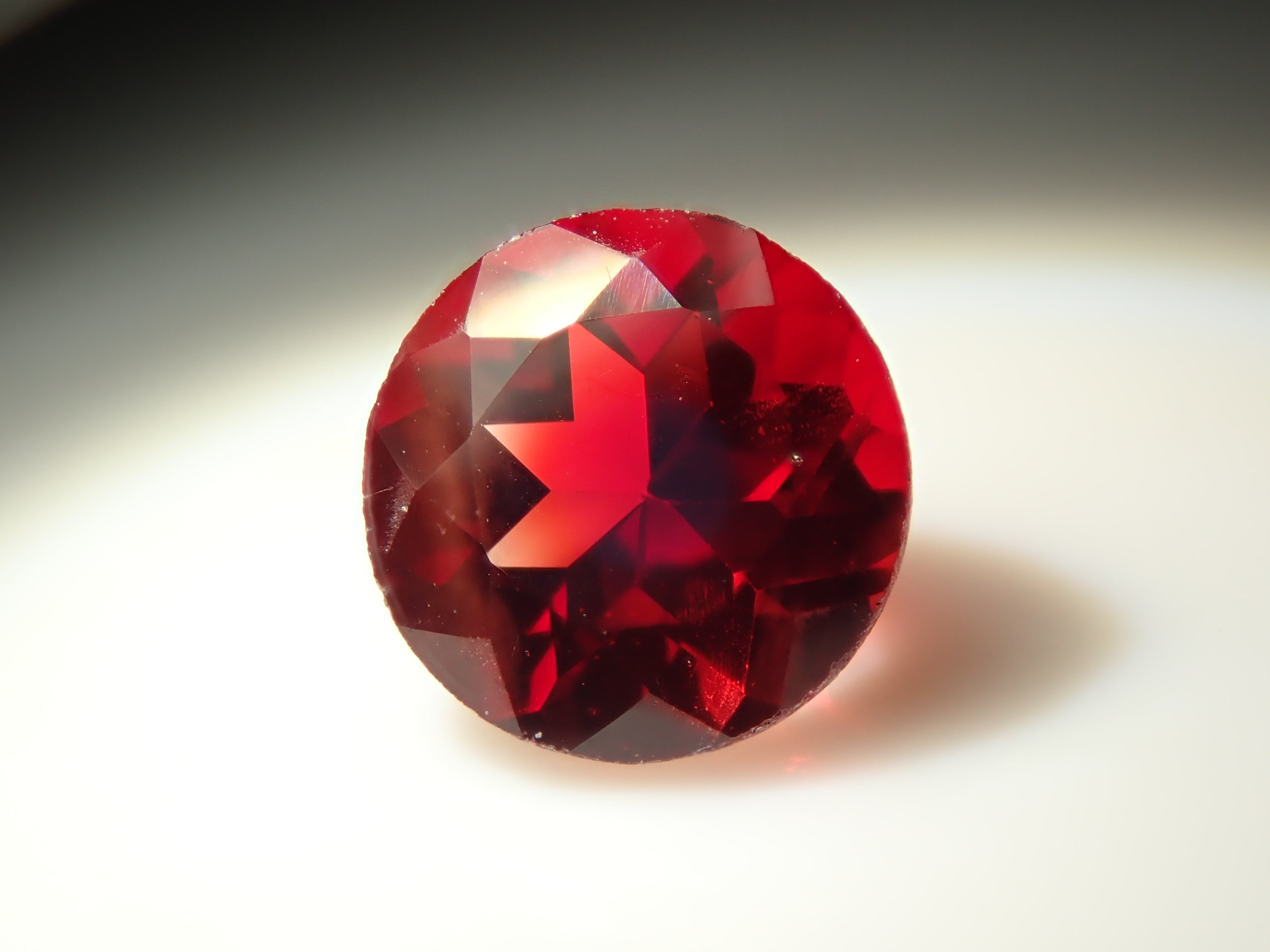 【2/8 22時販売】アメリカ産オレゴンサンストーン 5.0mm/0.498ctルース