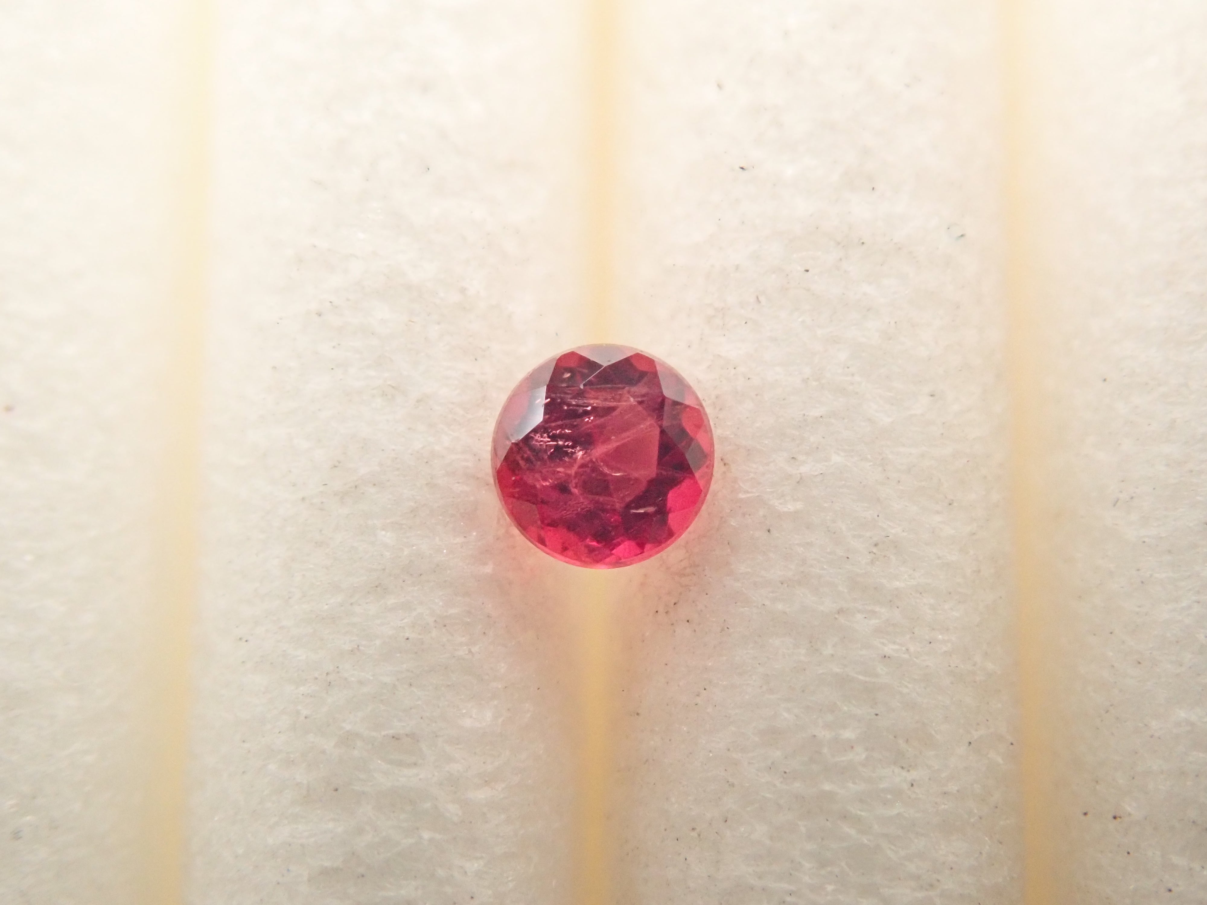 American red beryl 0.047ct loose stone