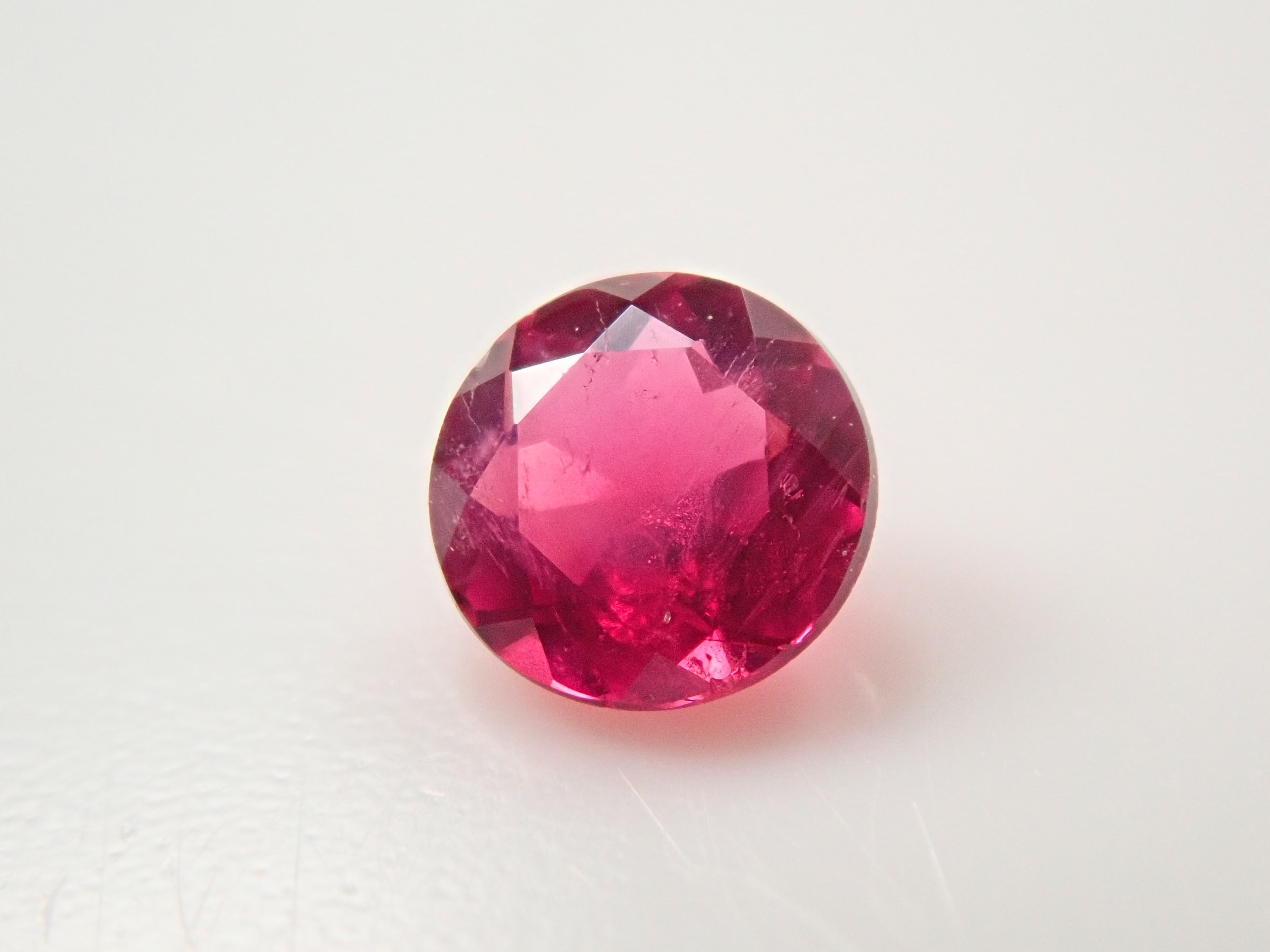 American red beryl 0.111ct loose stone