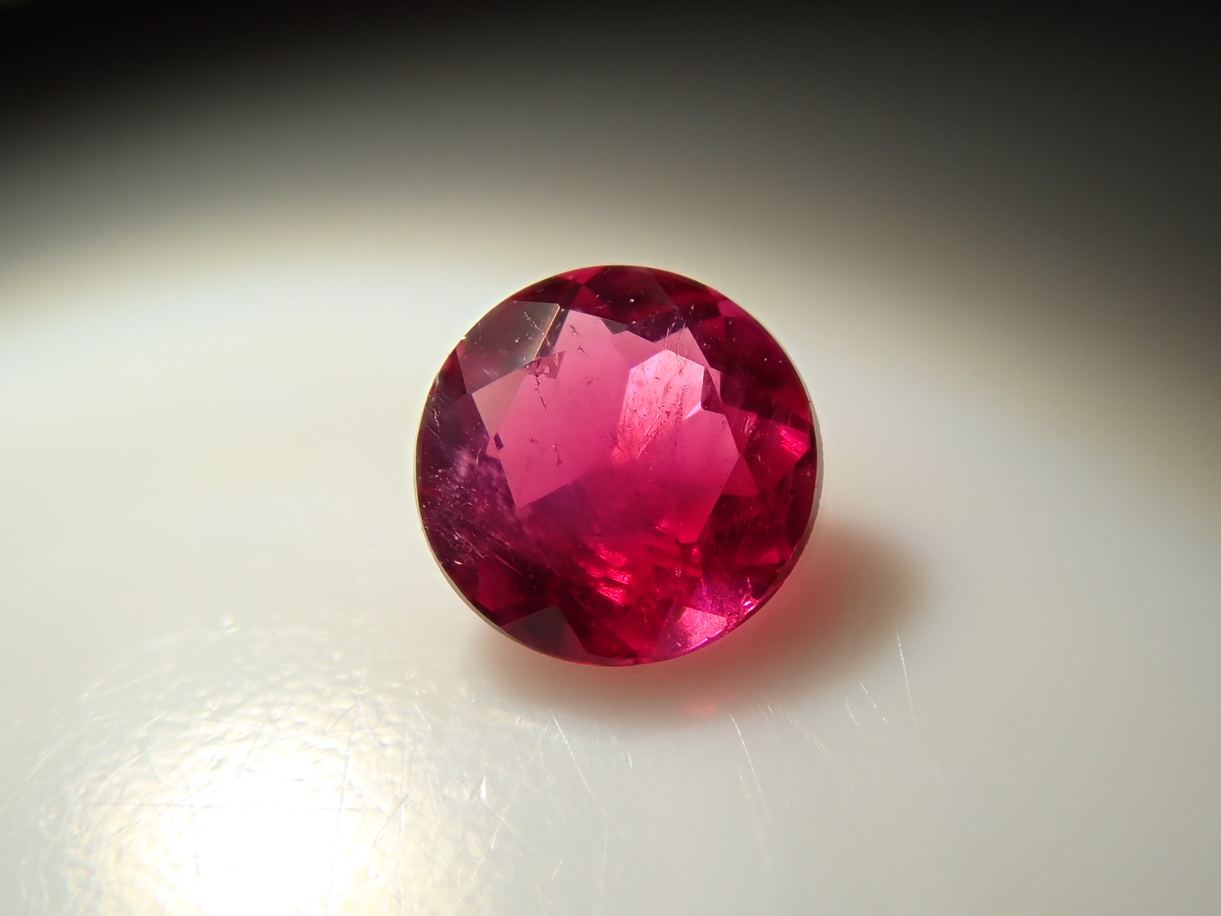 American red beryl 0.111ct loose stone