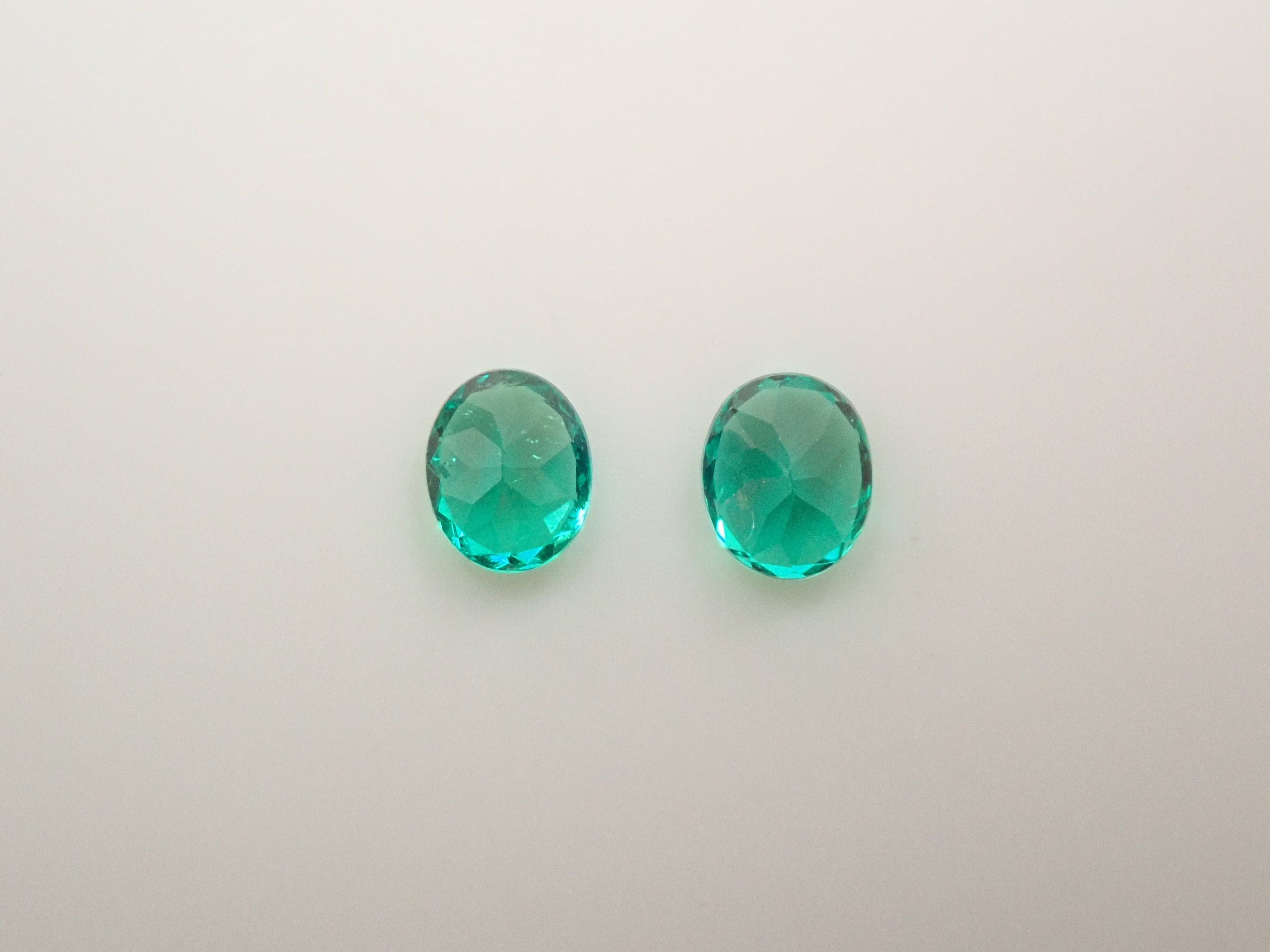 【2/7 22時販売】コロンビア産エメラルド 0.243ct 2石ペアルース