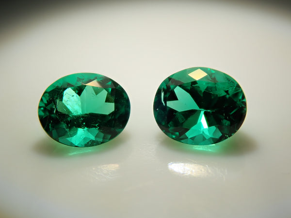 アラビア　esmeralda 2枚 コロンビア産エメラルド 0.243ctルース