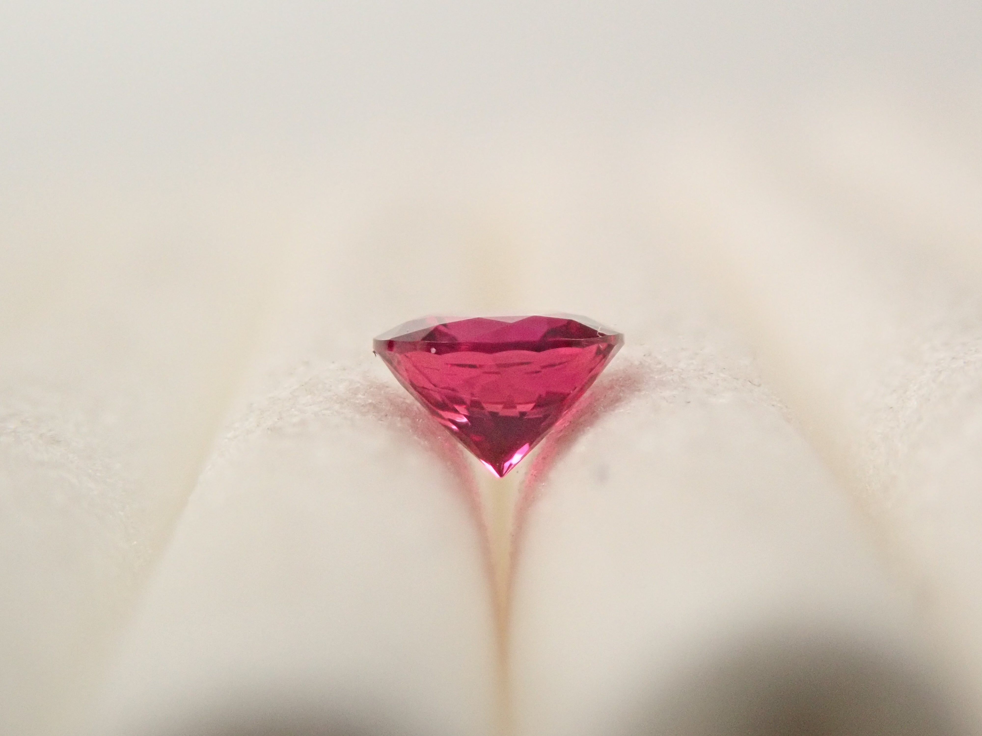 [12561102] Ruby 0.171ct loose stone