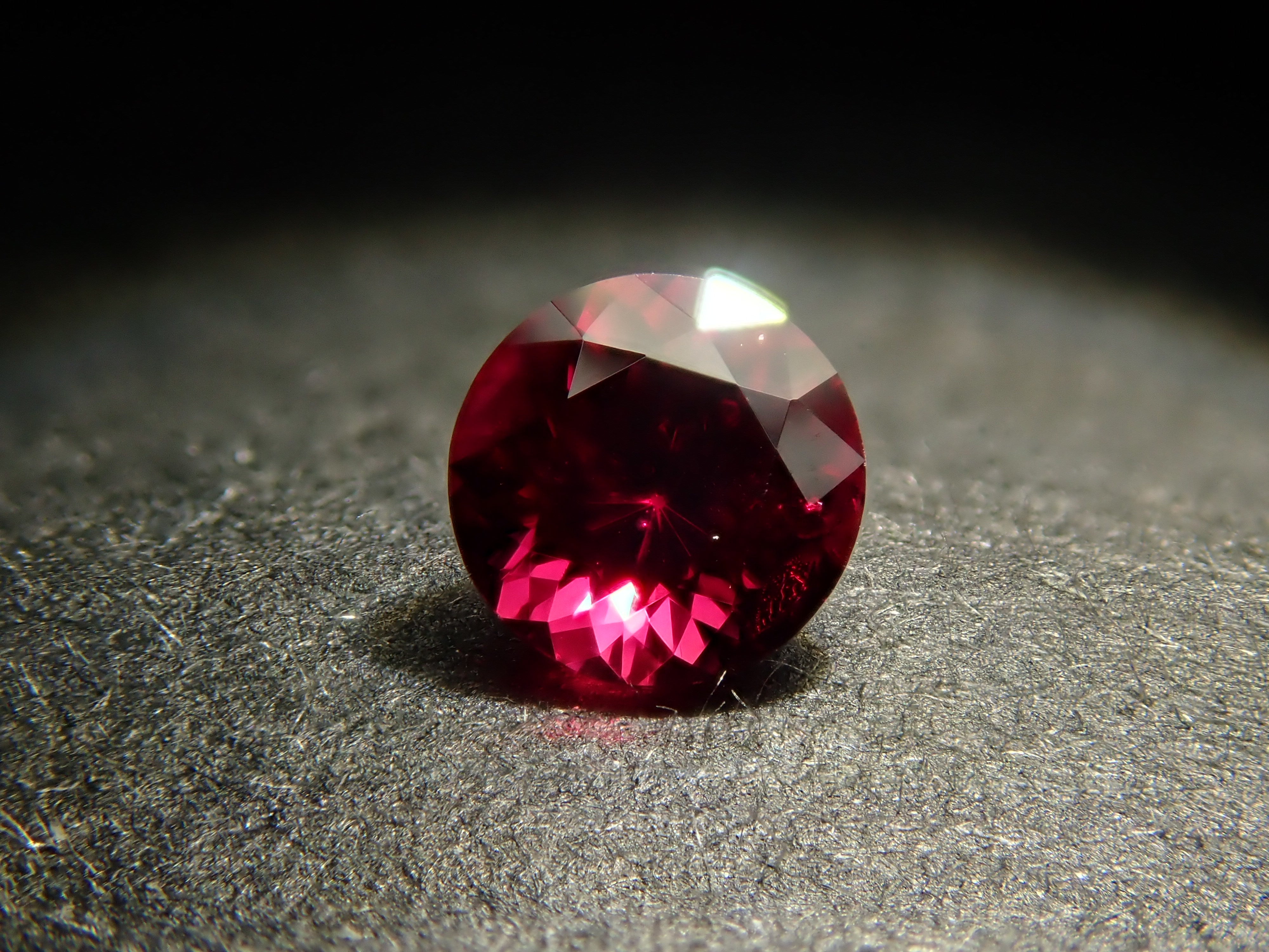 [12561102] Ruby 0.171ct loose stone