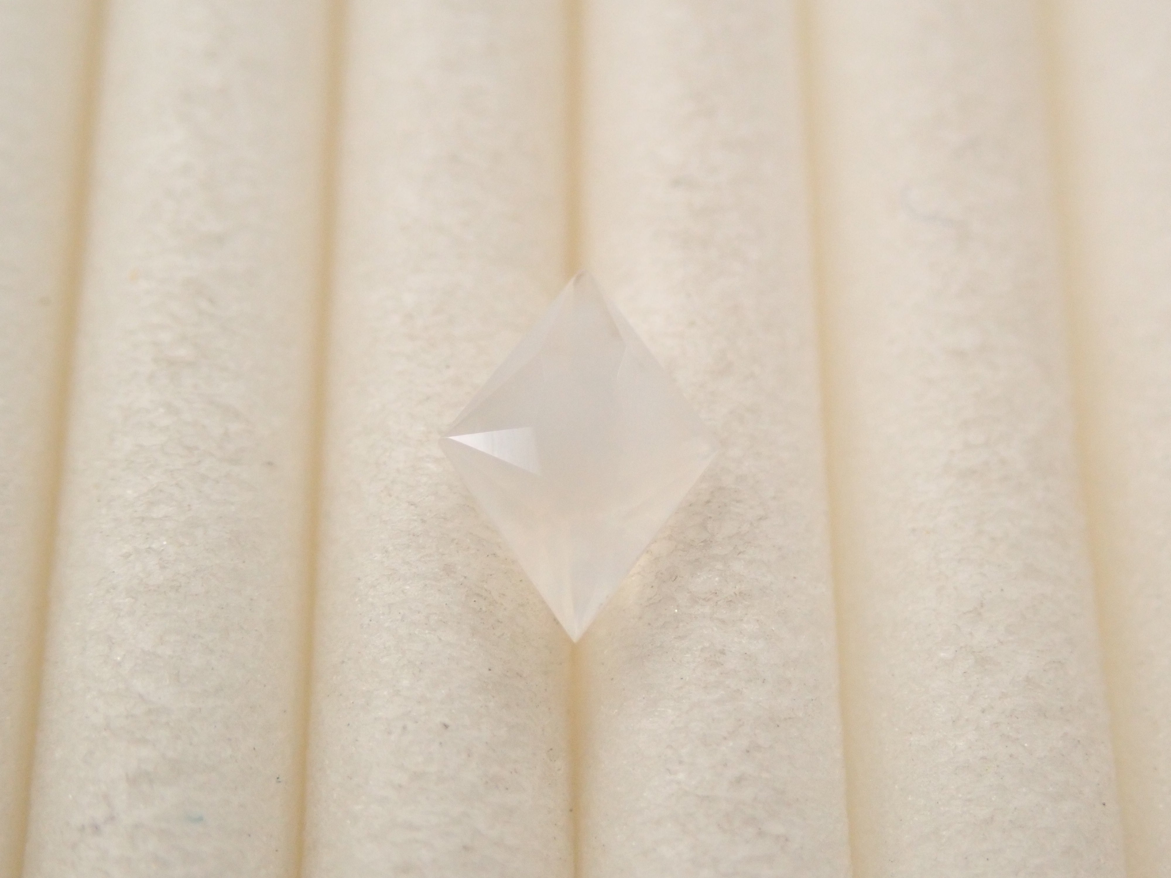 [12561175] Mexican Opal (Faceted) 0.208ct Loose