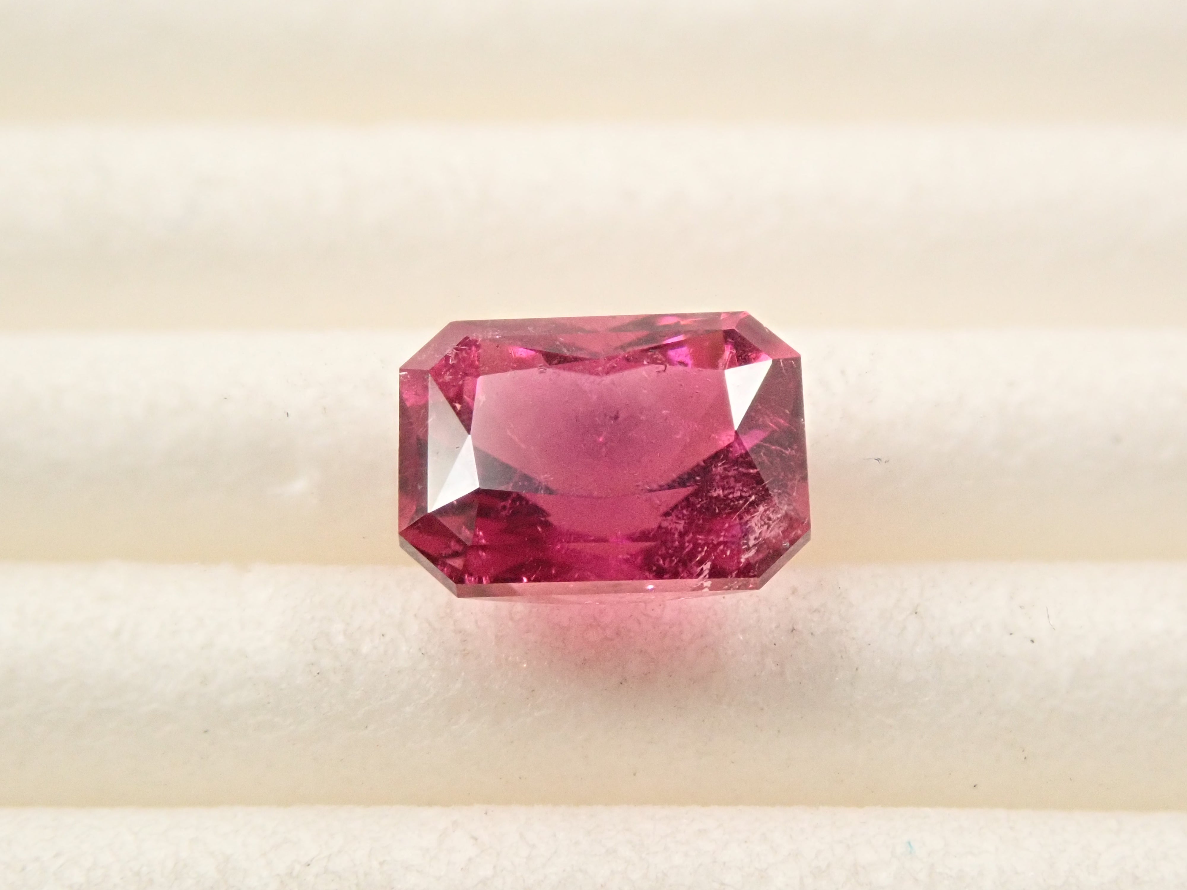 [12561193] Mozambique rubellite 0.933ct loose stone