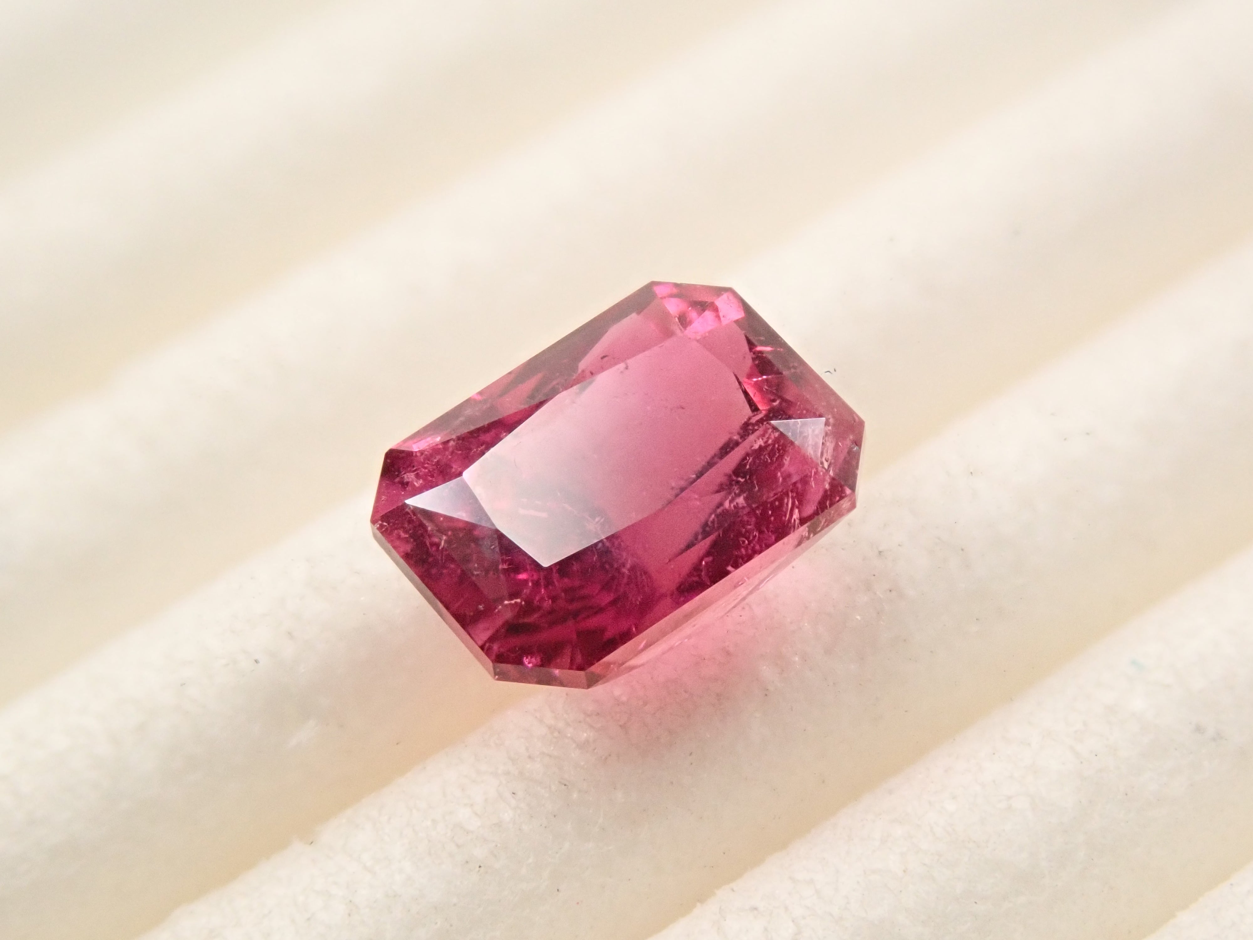 [12561193] Mozambique rubellite 0.933ct loose stone