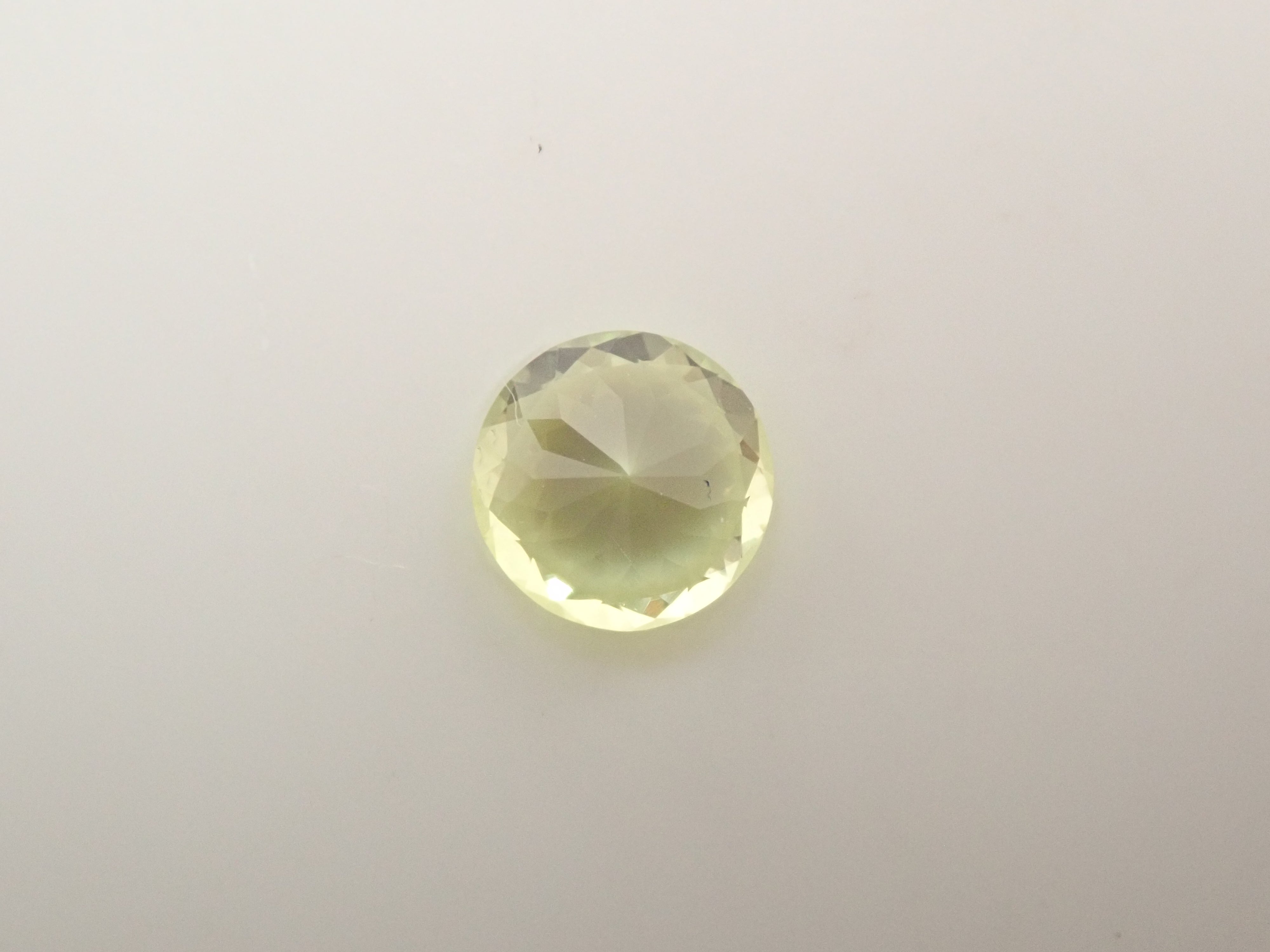 【2月4日晚間10點開售】印度鸚鵡金綠寶石 4.2毫米/0.347克拉 裸石