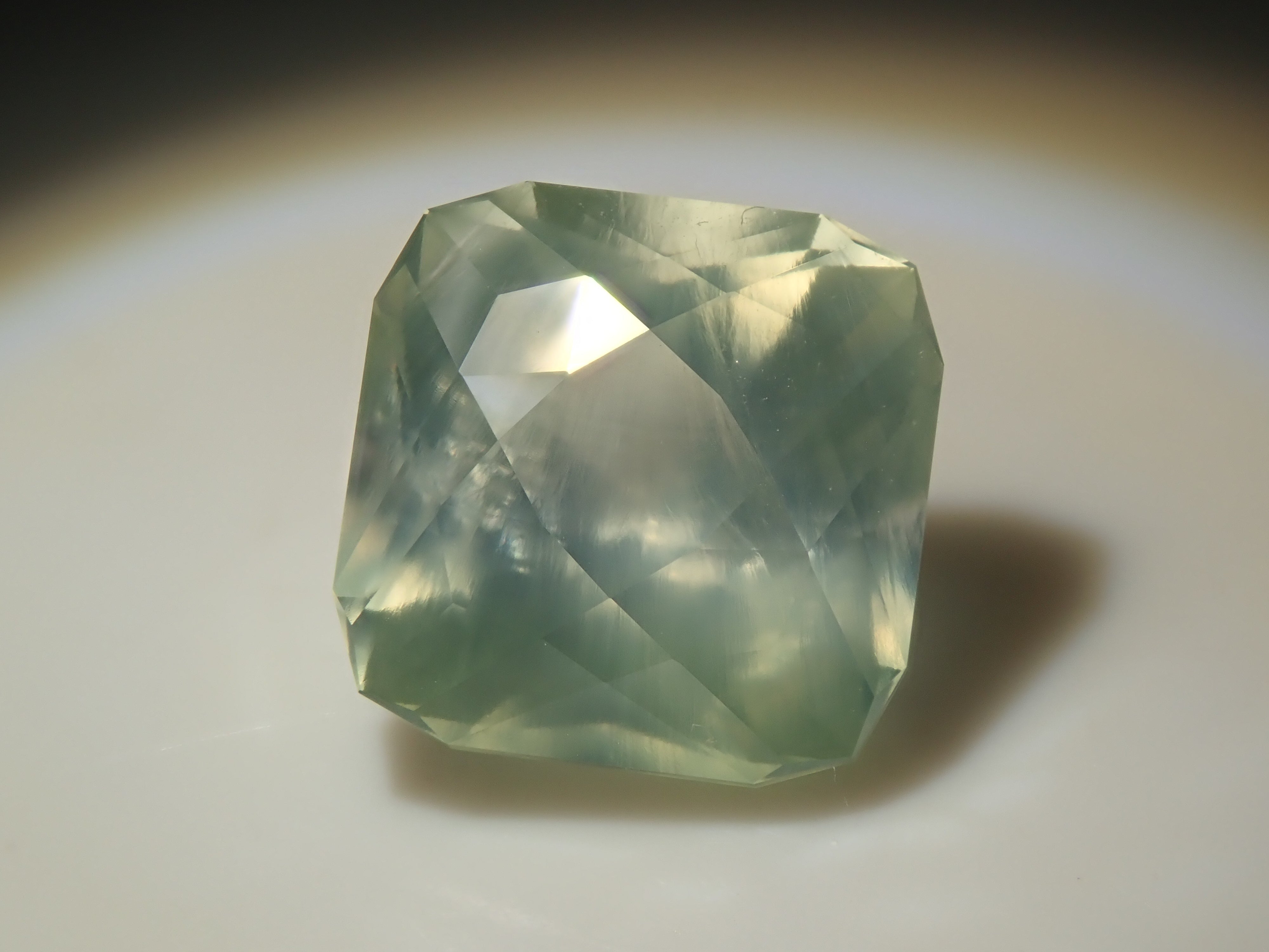 [12561263] 2.779ct loose Australian prehnite