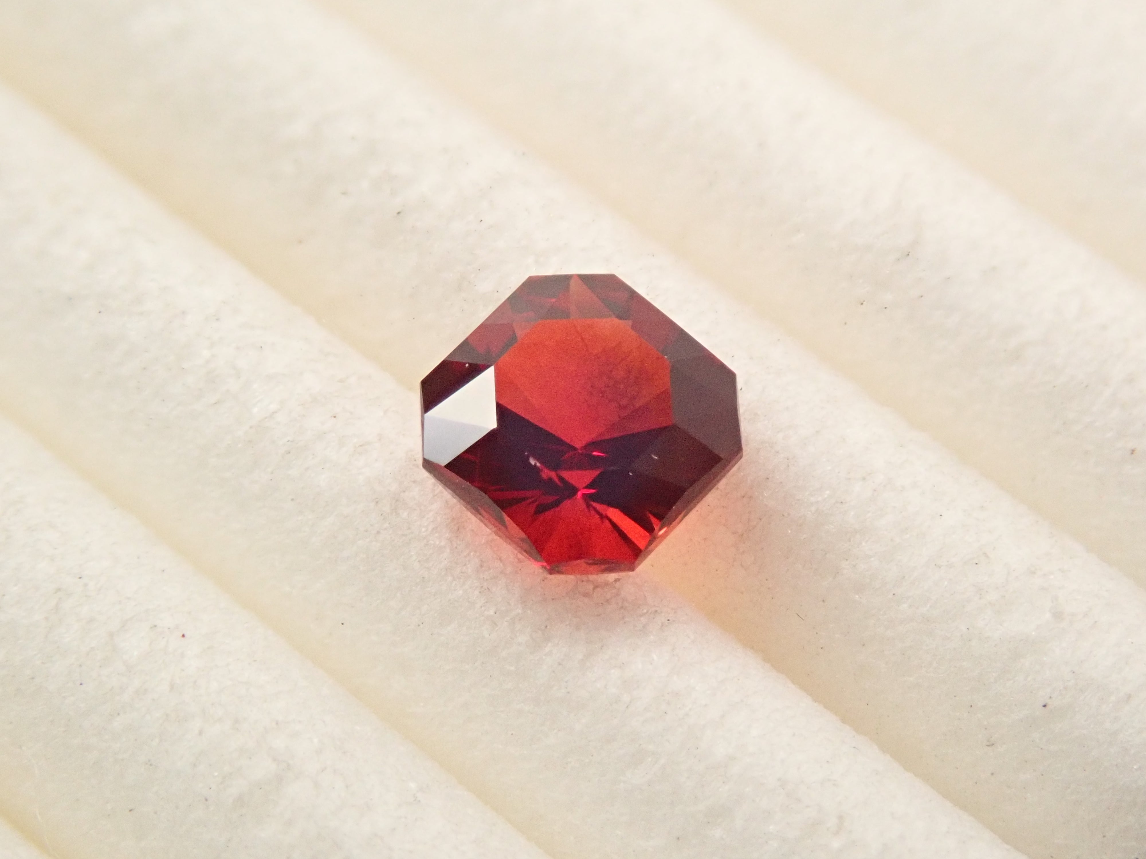 [12561264] Tibetan Andesine 0.348ct Loose Stone