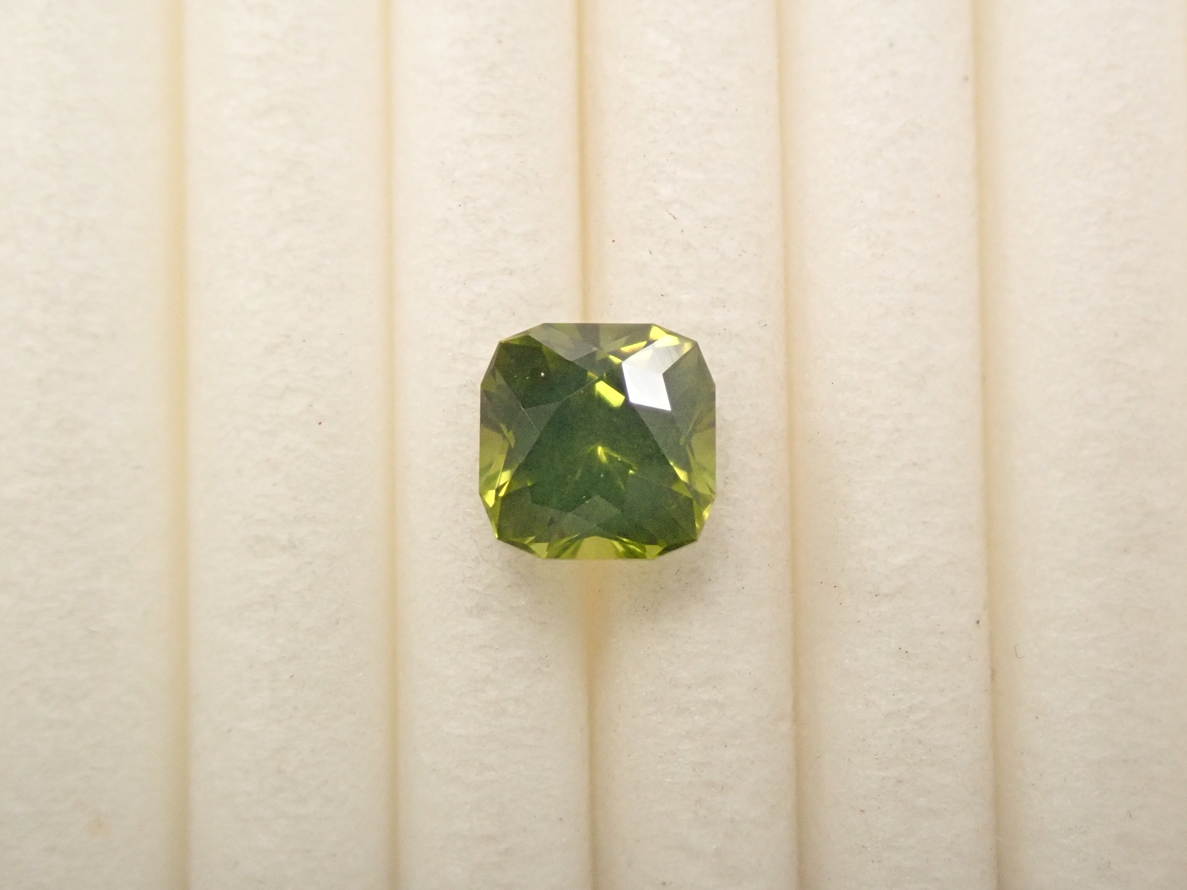 [12561274] Kenyan Idocrase 0.650ct Loose Stone