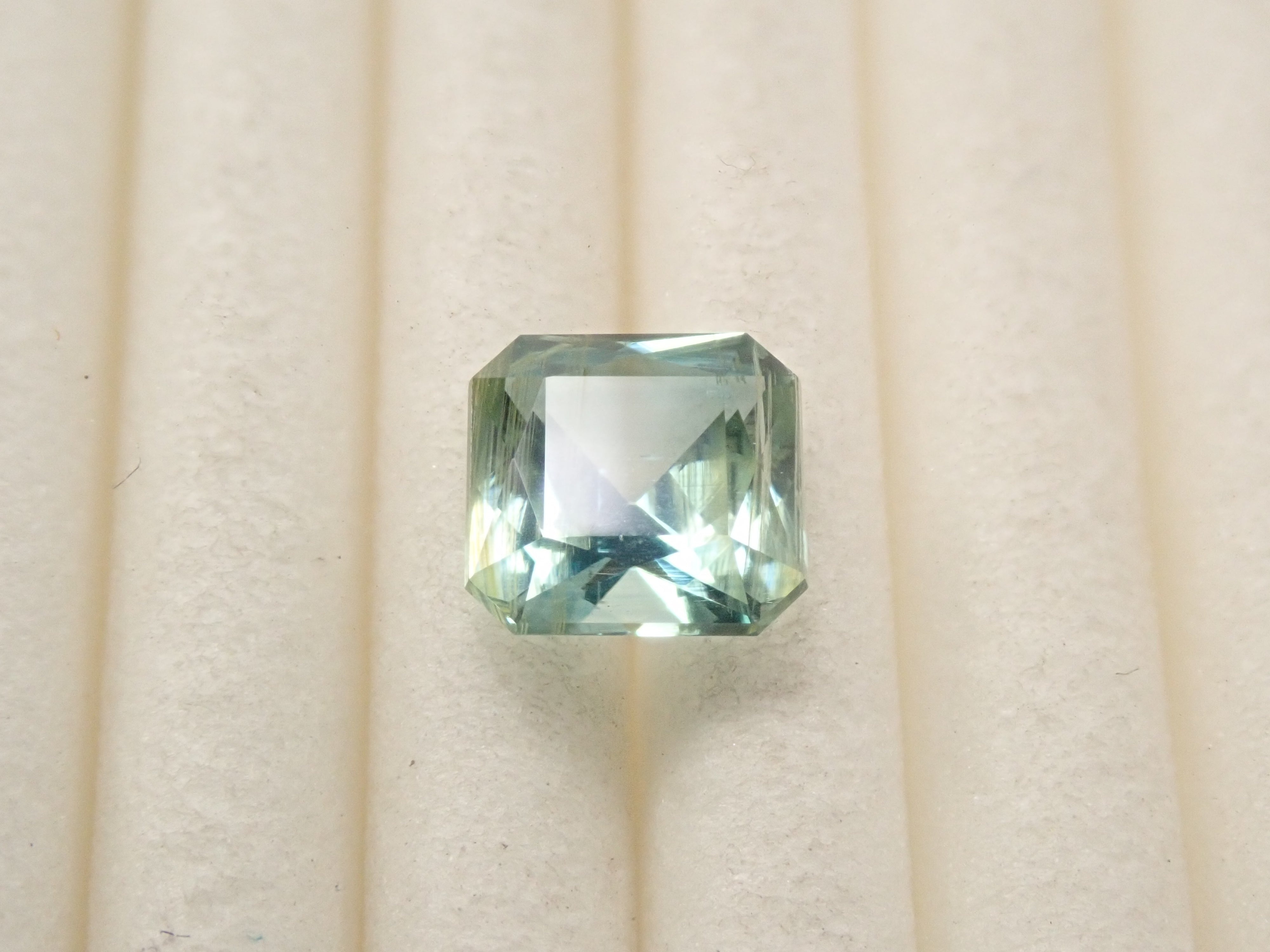 [12561291] Nepalese Bicolor Kyanite 0.742ct Loose Stone