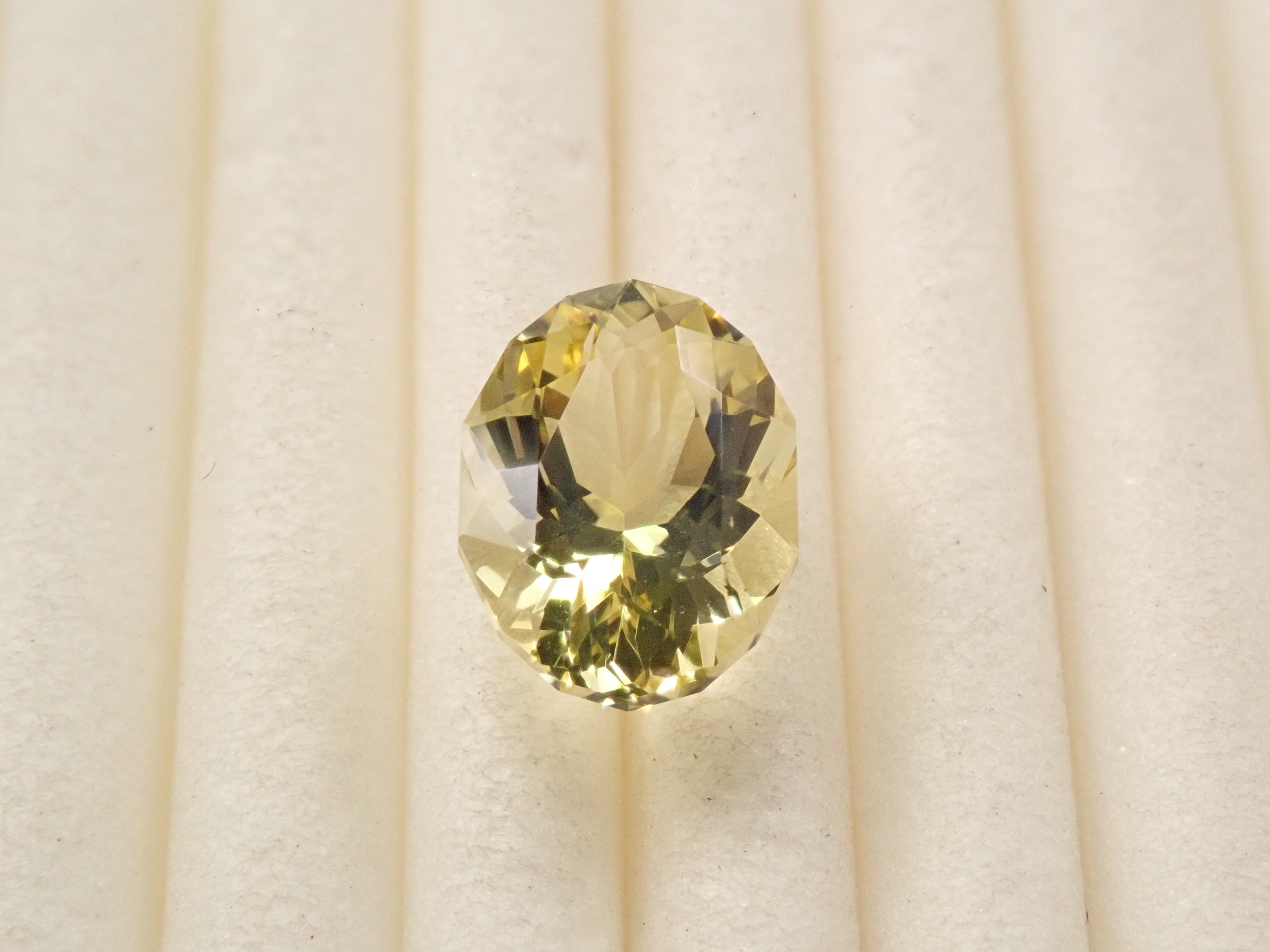 [12561301] Brazilian Yellow Beryl 1.473ct Loose Stone